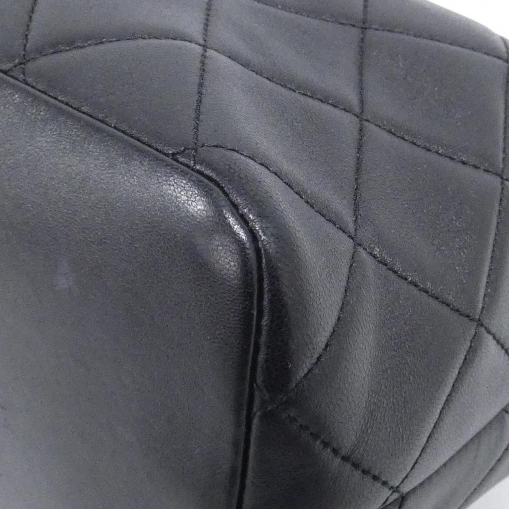 Leather Shoulder Bag (Pre-Owned) - Chanel - Modalova