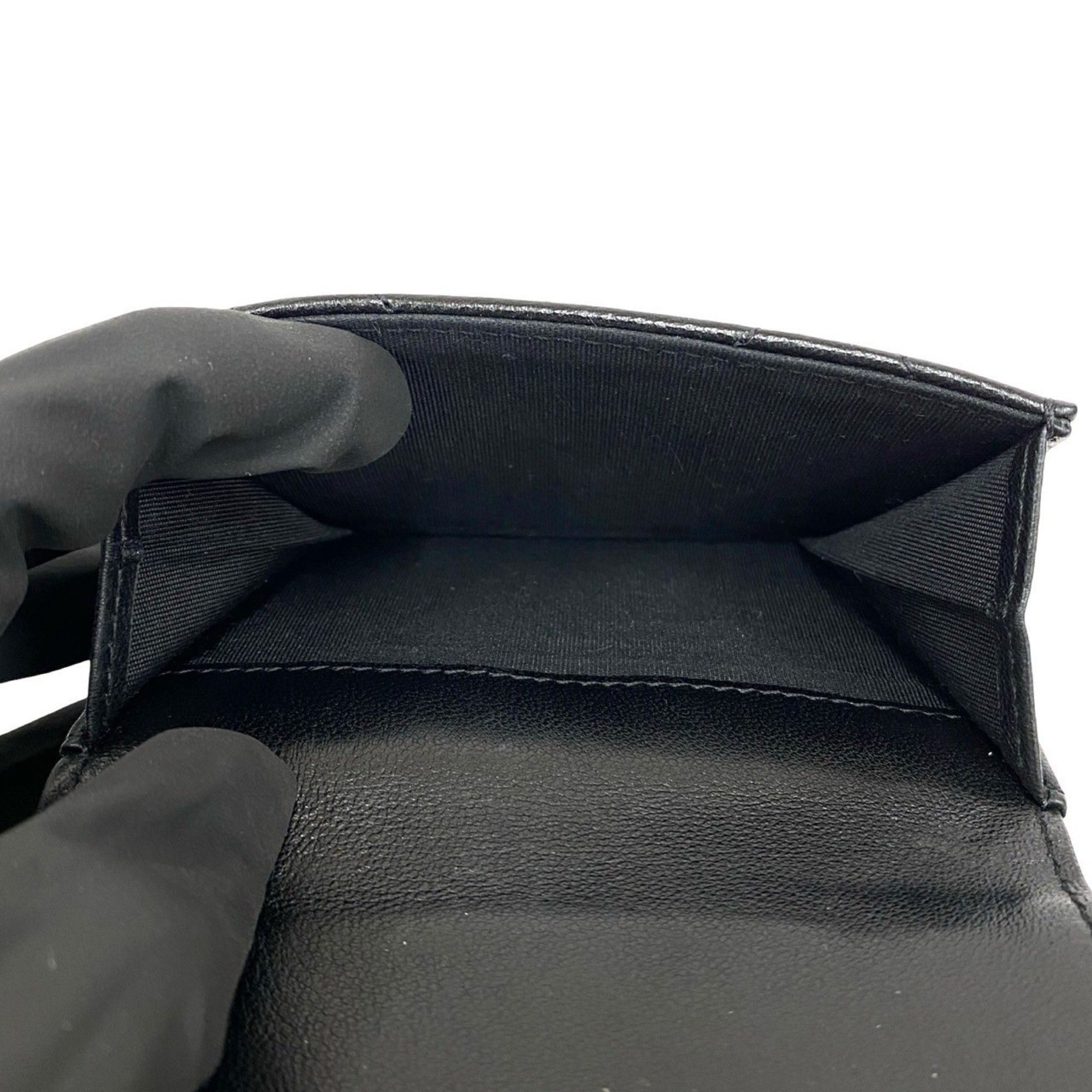Leather Wallet (Tri-Fold) (Pre-Owned) - Chanel - Modalova