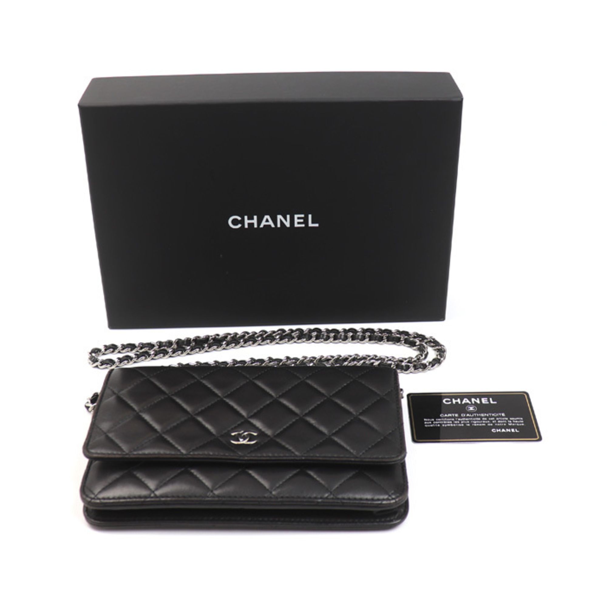 Leather Shoulder Bag (Pre-Owned) - Chanel - Modalova