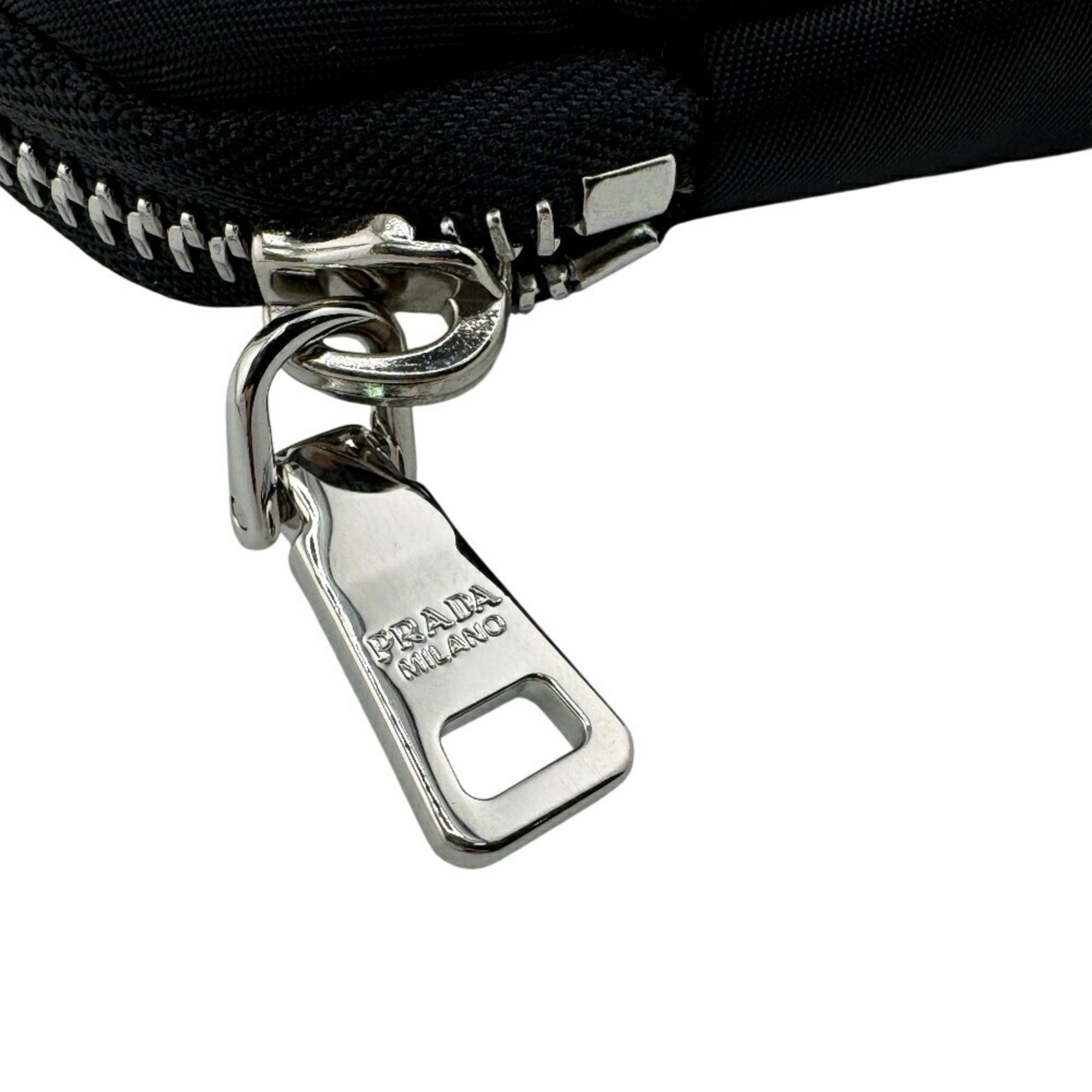 Prada Black Nylon Pouch (Pre-Owned) - Prada - Modalova