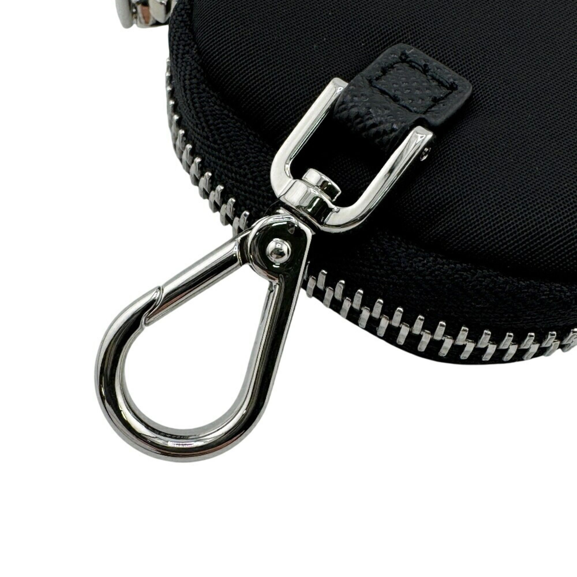 Prada Black Nylon Pouch (Pre-Owned) - Prada - Modalova