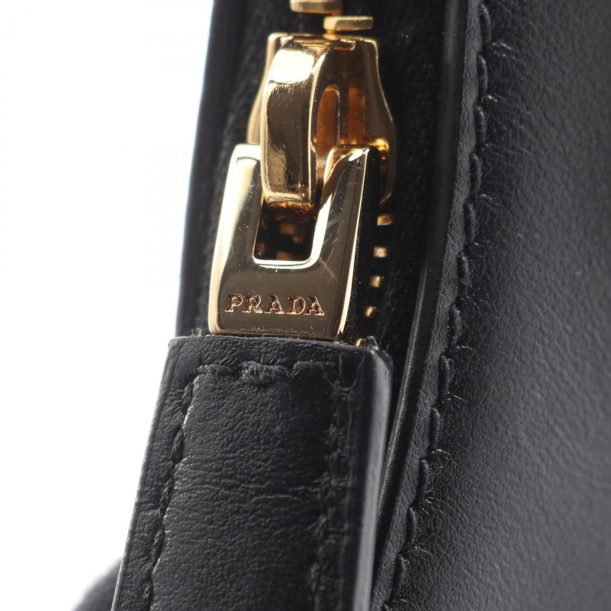 Leather Handbag (Pre-Owned) - Prada - Modalova