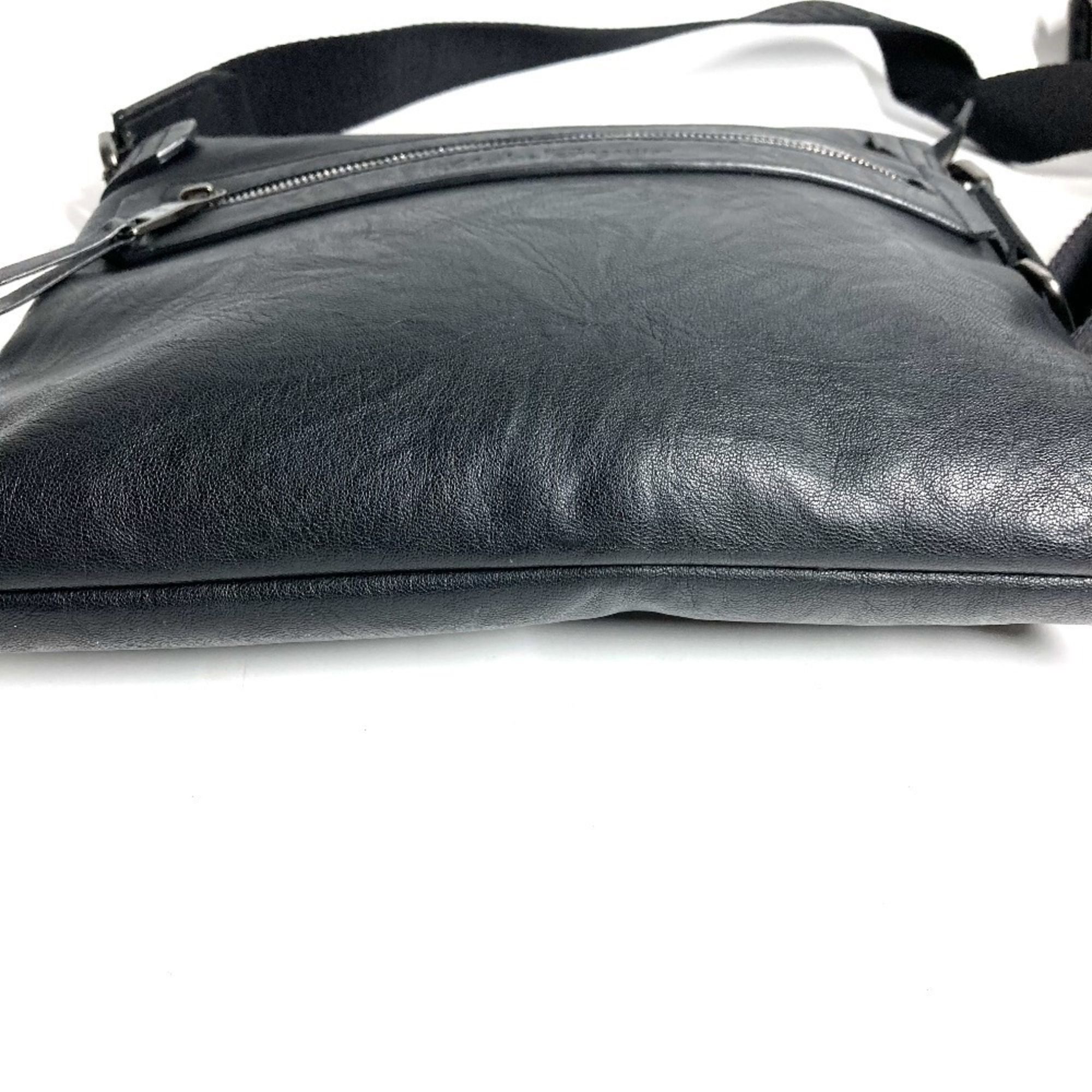 Leather Shoulder Bag (Pre-Owned) - Salvatore Ferragamo - Modalova