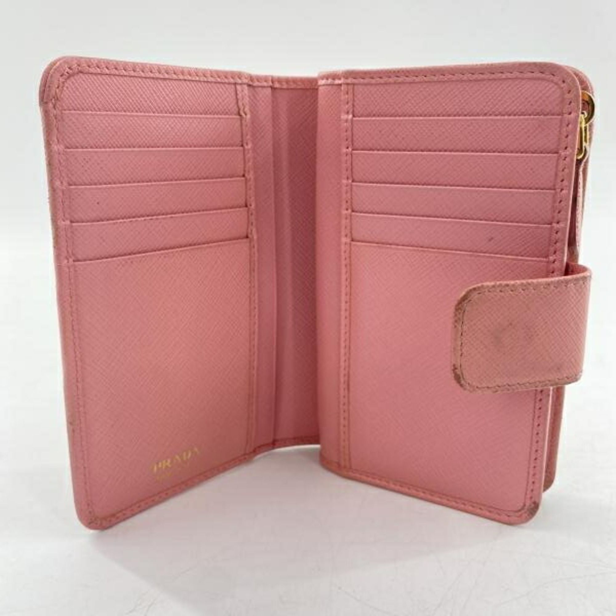 Saffiano Triangle Wallet (Bi-Fold) (Pre-Owned) - Prada - Modalova