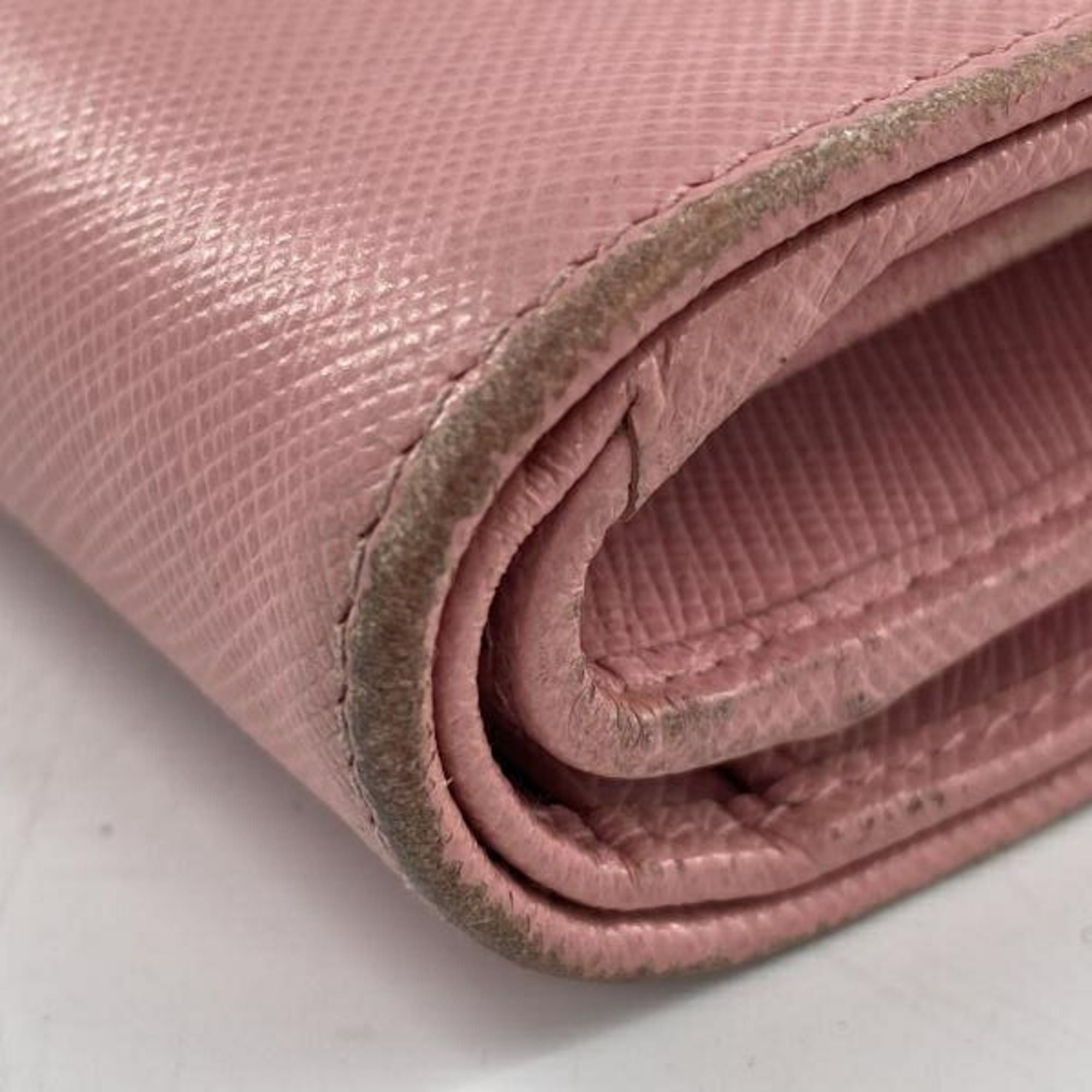 Saffiano Triangle Wallet (Bi-Fold) (Pre-Owned) - Prada - Modalova