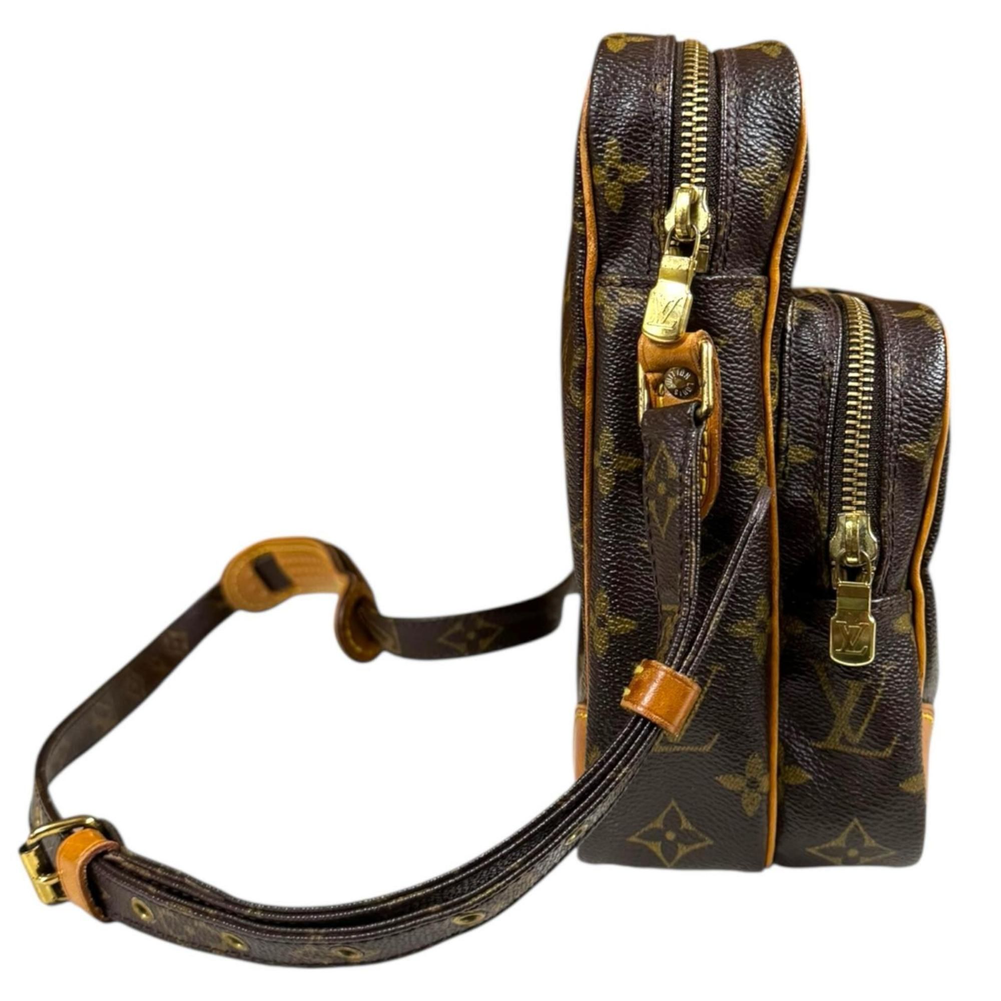 Monogram Canvas Shoulder Bag (Pre-Owned) - Louis Vuitton - Modalova