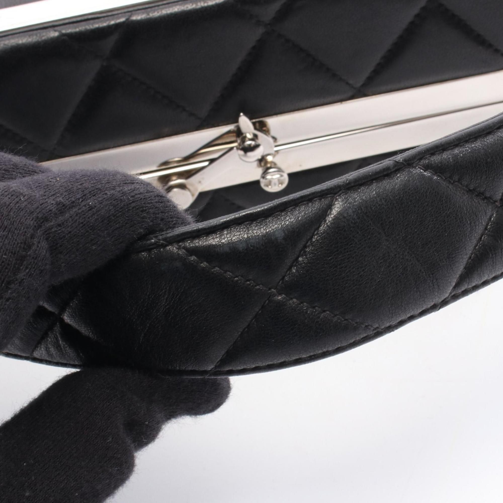 Leather Handbag (Pre-Owned) - Chanel - Modalova
