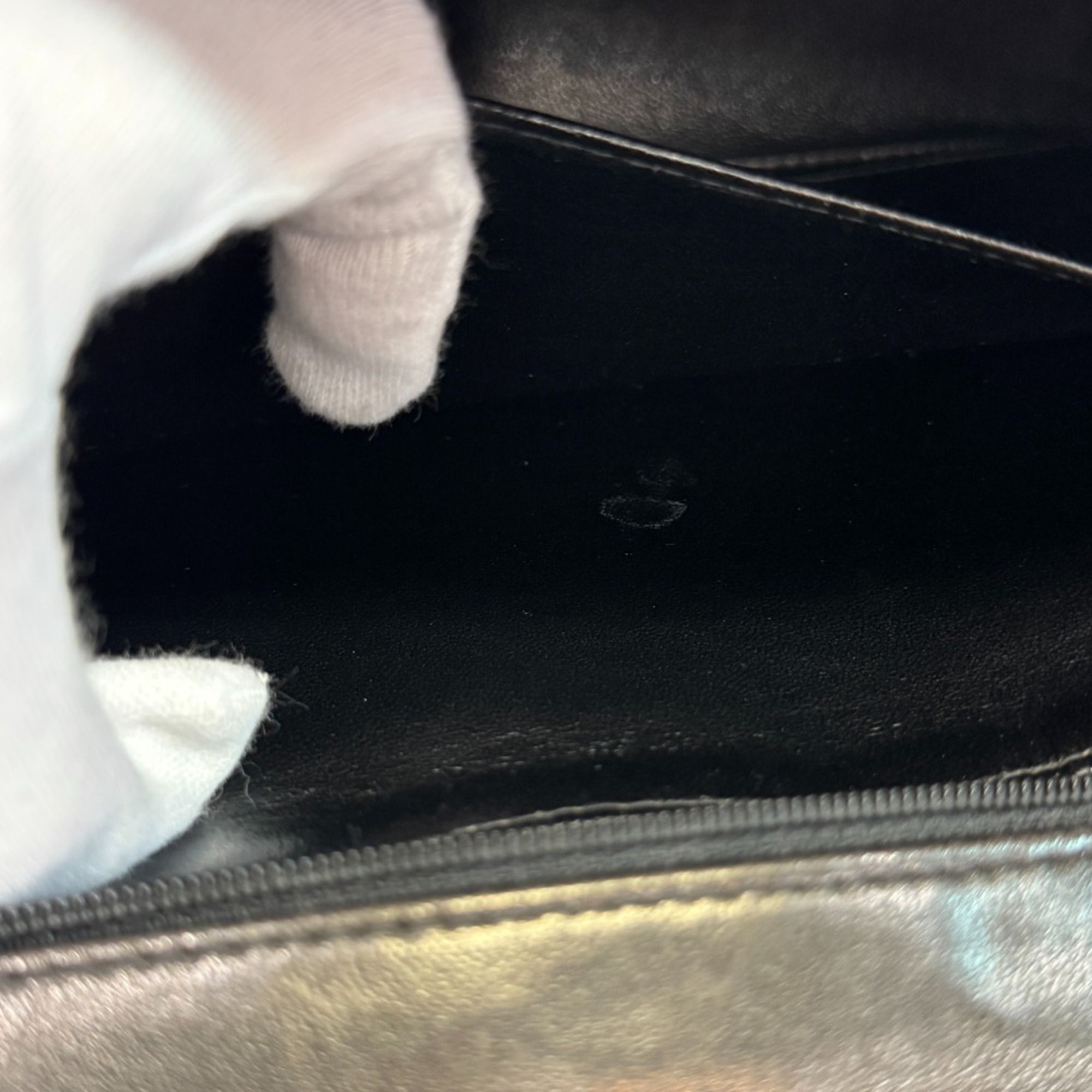 Leather Shoulder Bag (Pre-Owned) - Chanel - Modalova