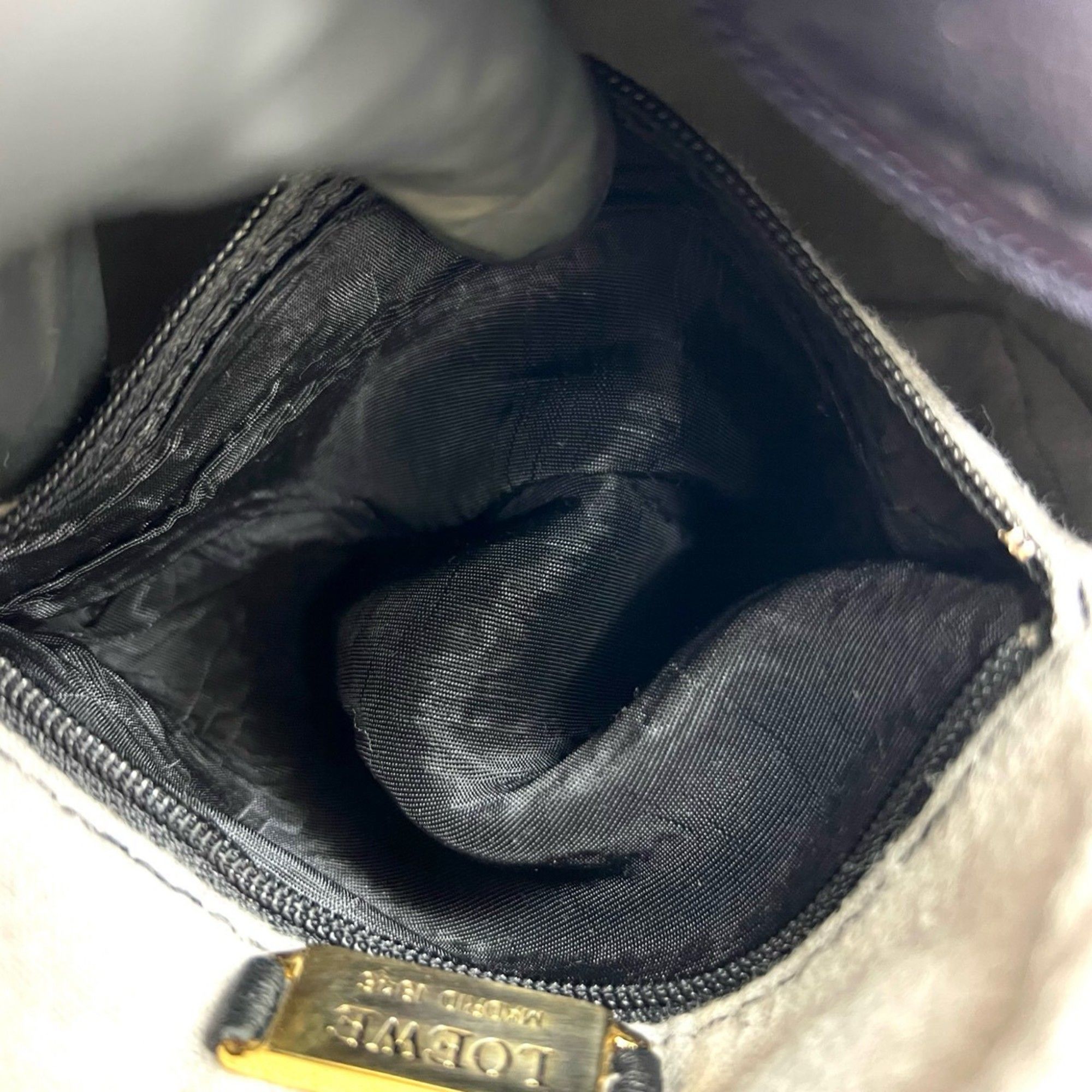 Leather Pochette Shoulder Bag (Pre-Owned) - Loewe - Modalova