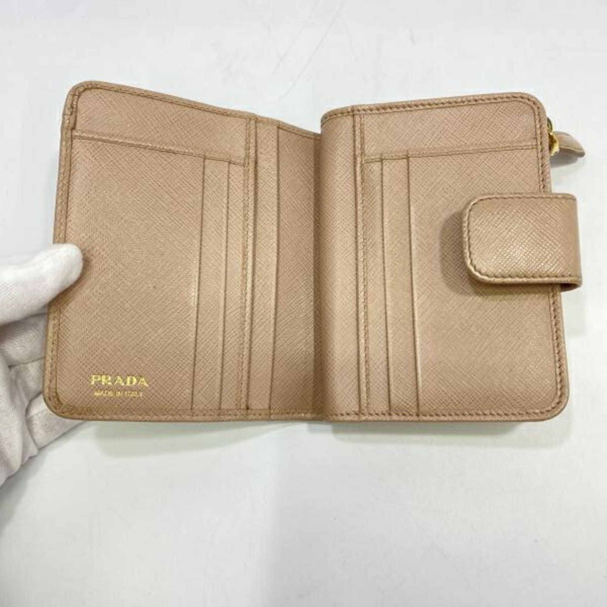 Saffiano Wallet (Bi-Fold) (Pre-Owned) - Prada - Modalova