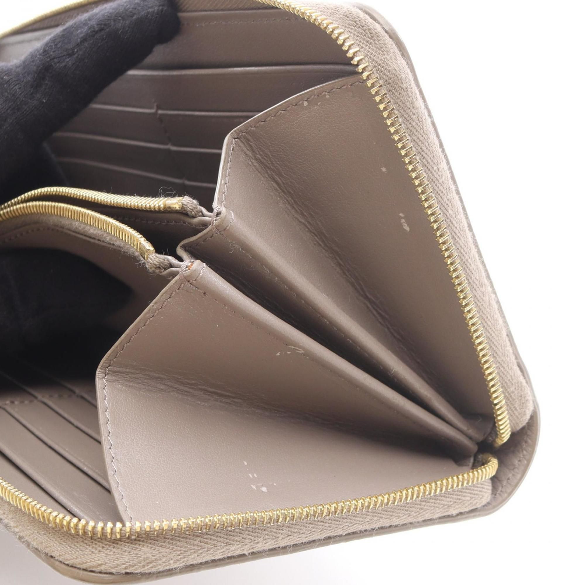 Leather Long Wallet (Bi-Fold) (Pre-Owned) - Celine - Modalova