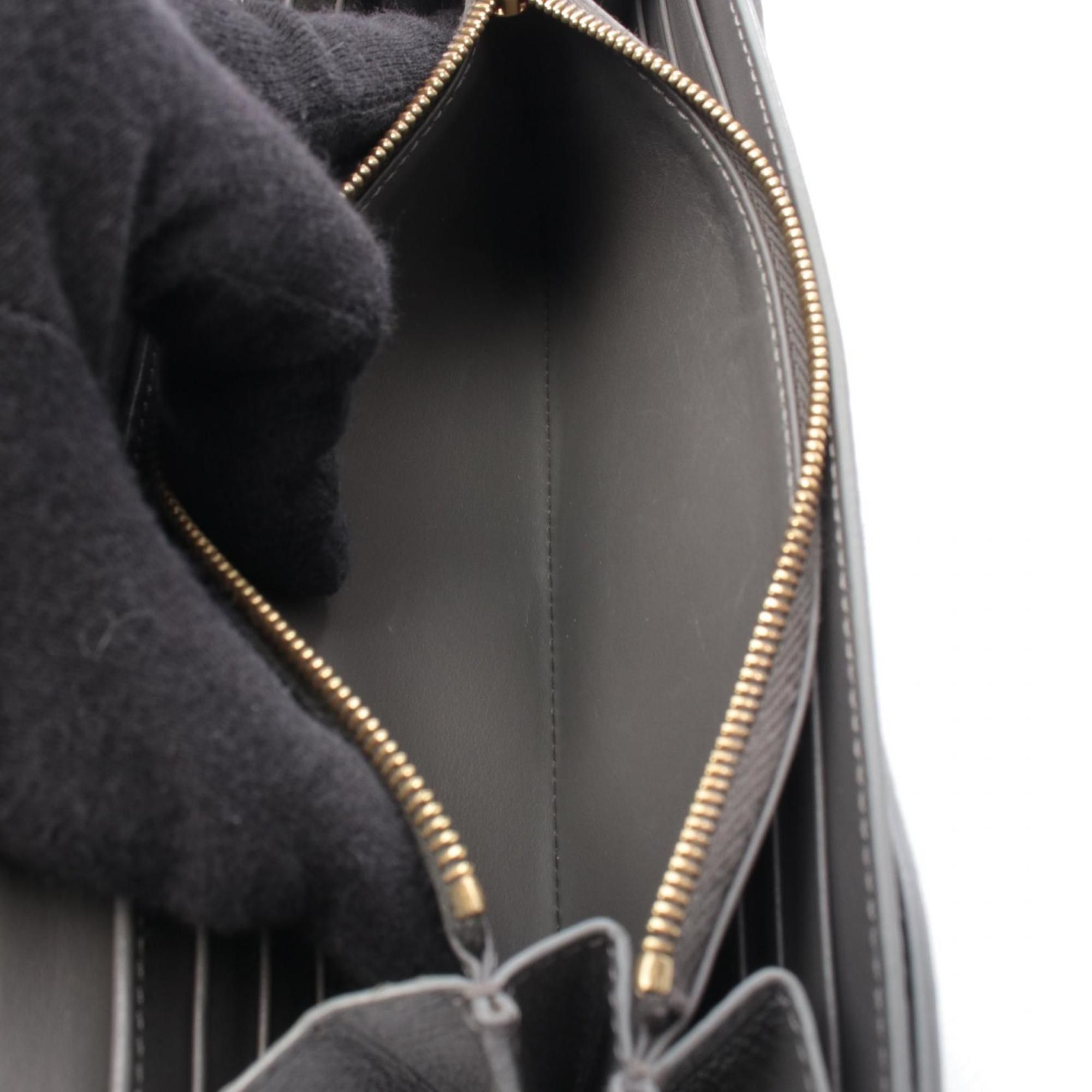 Leather Long Wallet (Bi-Fold) (Pre-Owned) - Celine - Modalova