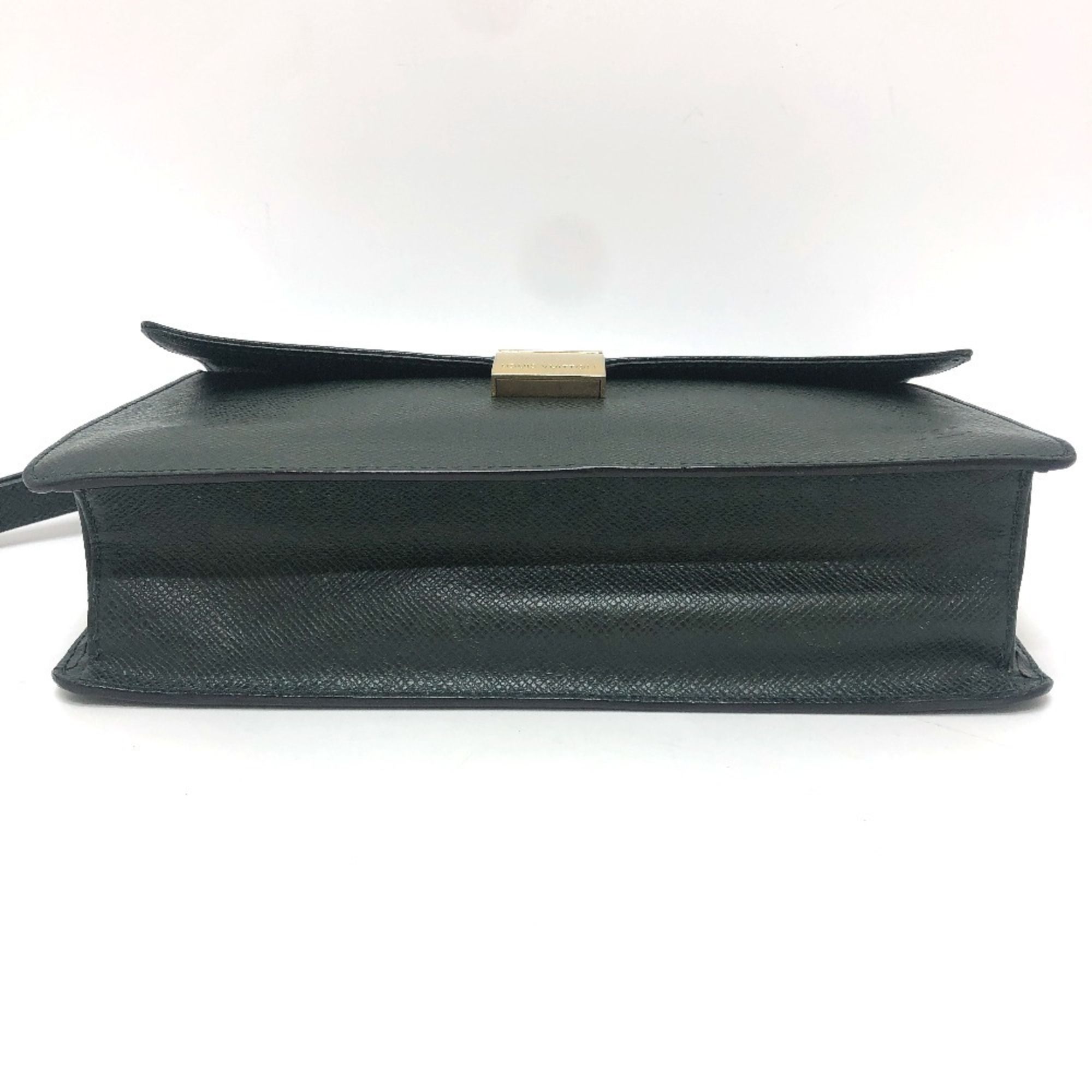 Leather Taiga Leather Clutch Bag (Pre-Owned) - Louis Vuitton - Modalova