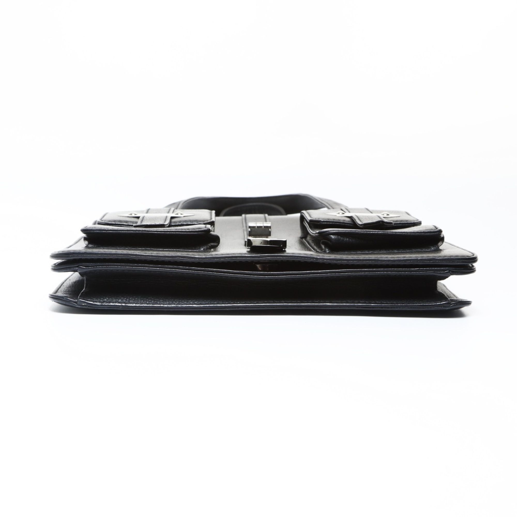 Leather Shoulder Bag (Pre-Owned) - Chanel - Modalova