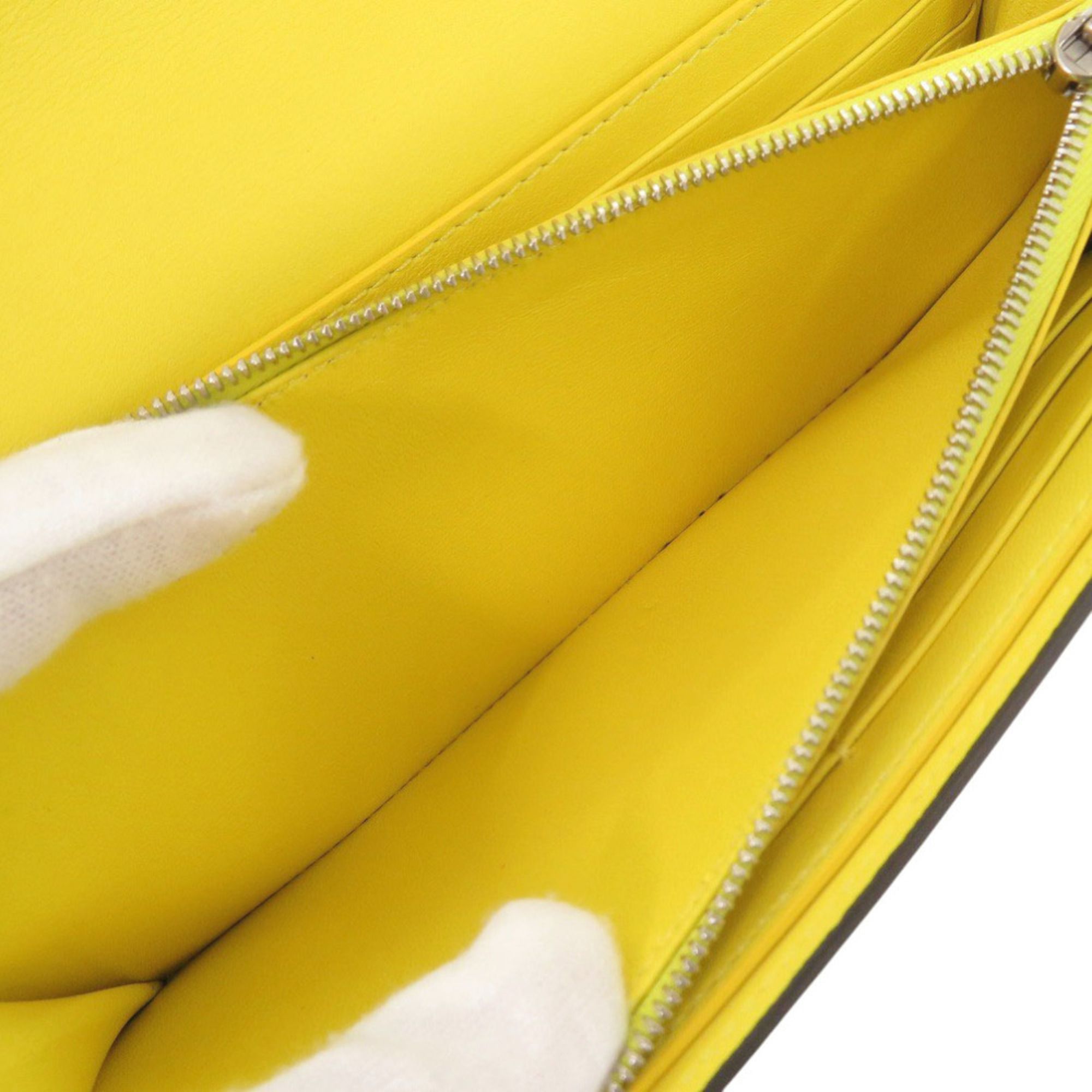 Leather Long Wallet (Bi-Fold) (Pre-Owned) - Celine - Modalova