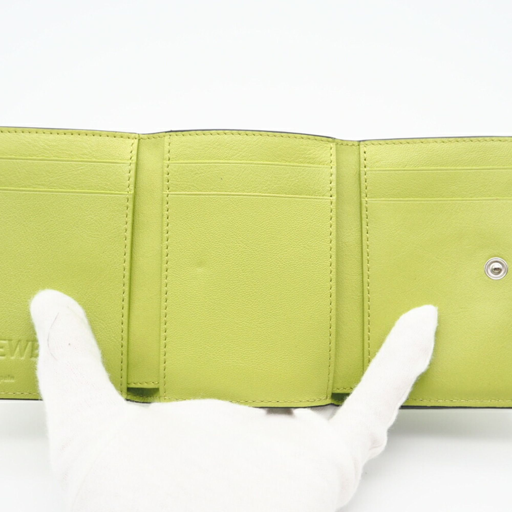 Leather Wallet (Tri-Fold) (Pre-Owned) - Loewe - Modalova