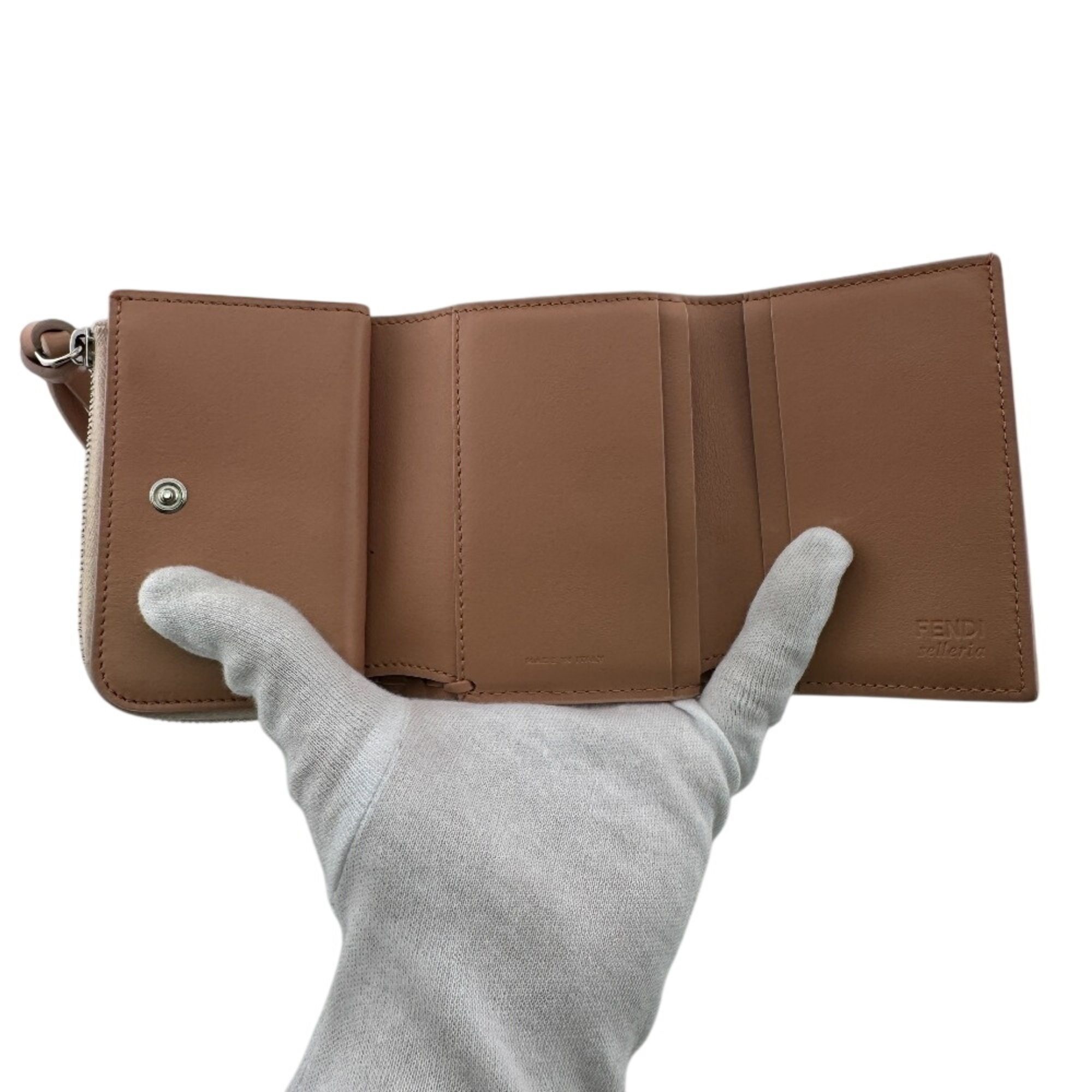 Leather Wallet (Tri-Fold) (Pre-Owned) - Fendi - Modalova