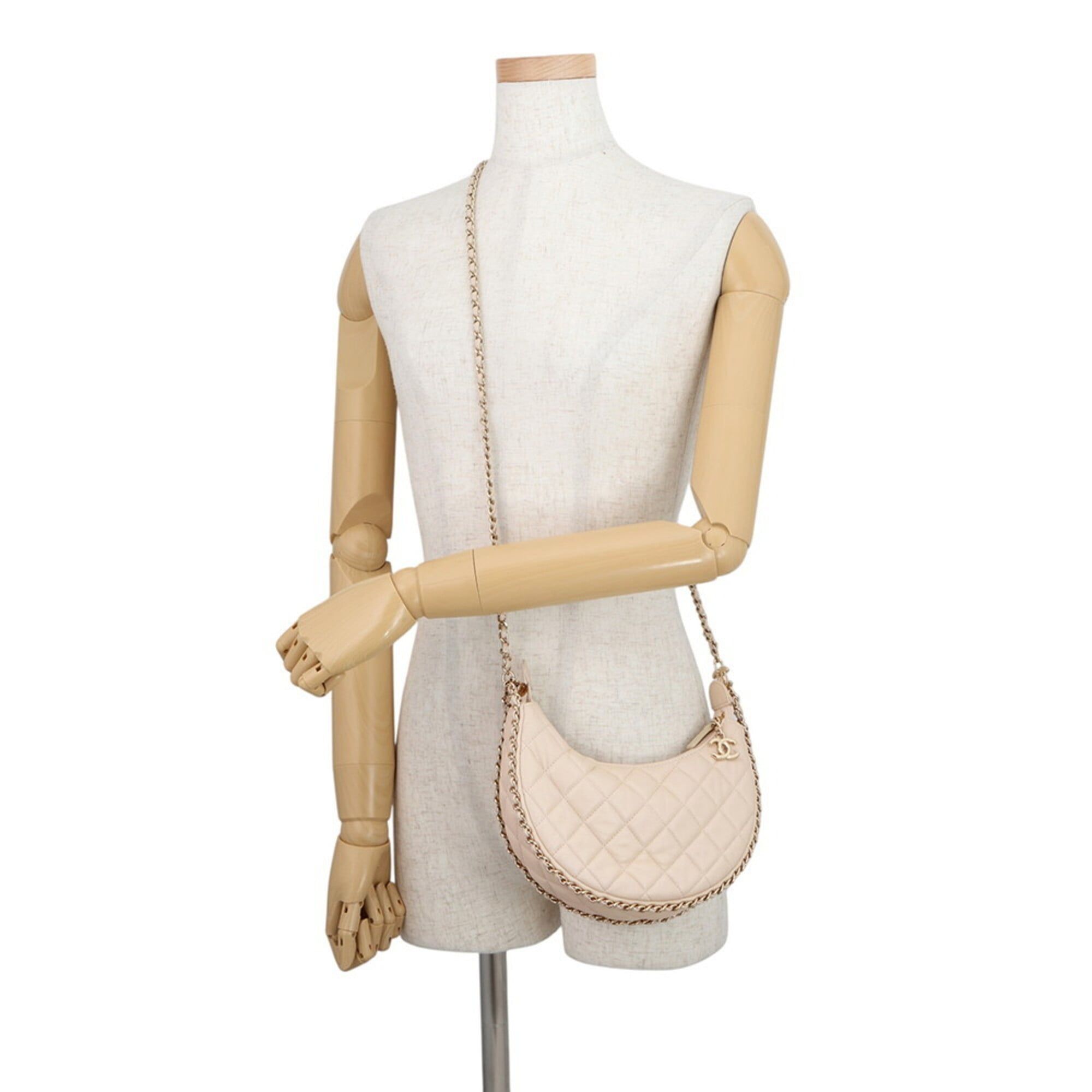 Leather Shoulder Bag (Pre-Owned) - Chanel - Modalova