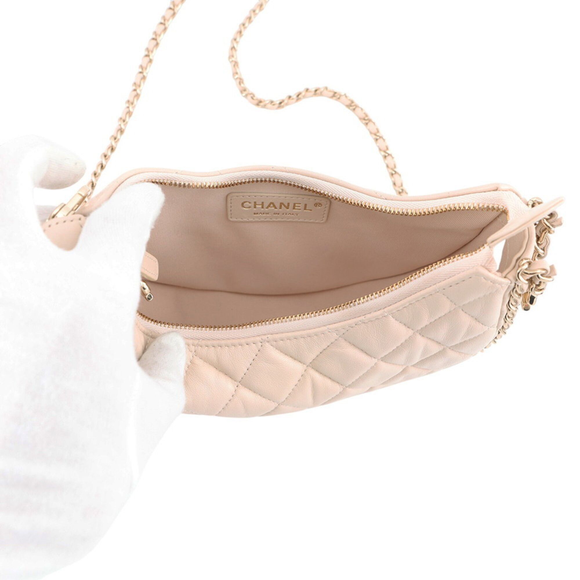 Leather Shoulder Bag (Pre-Owned) - Chanel - Modalova
