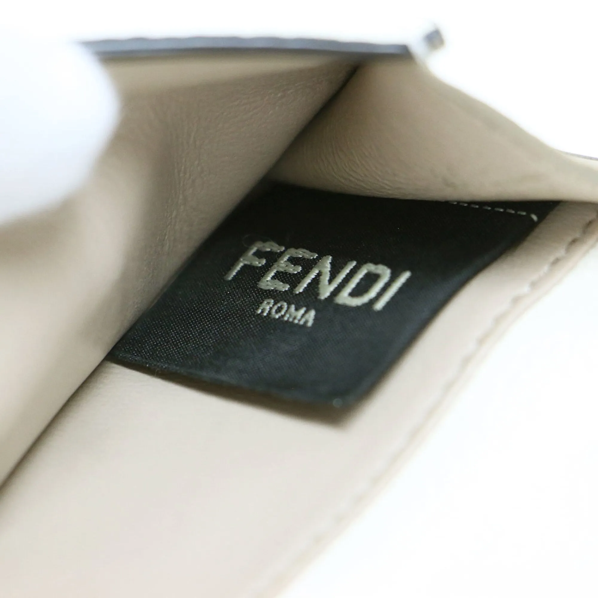 Leather Wallet (Tri-Fold) (Pre-Owned) - Fendi - Modalova