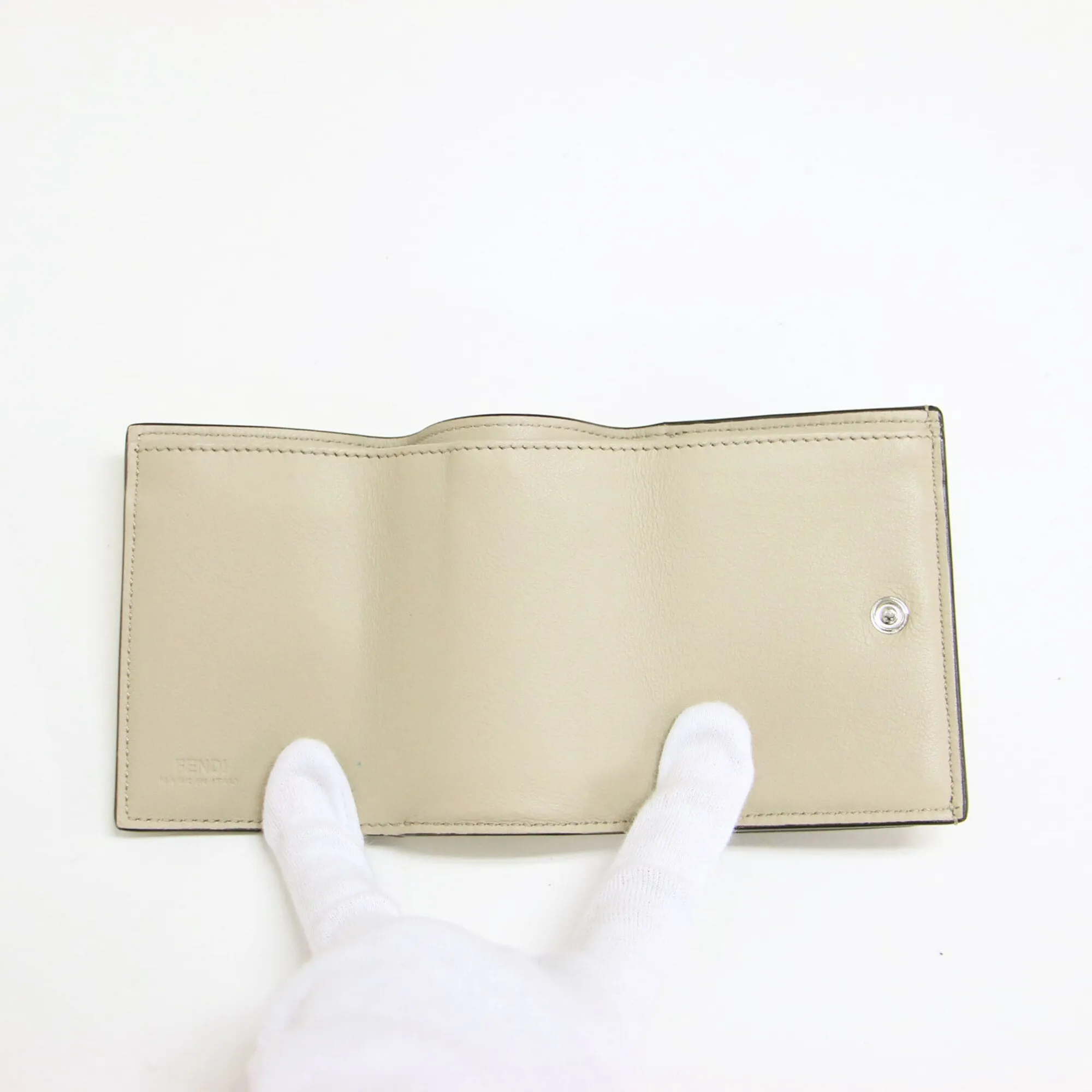 Leather Wallet (Tri-Fold) (Pre-Owned) - Fendi - Modalova