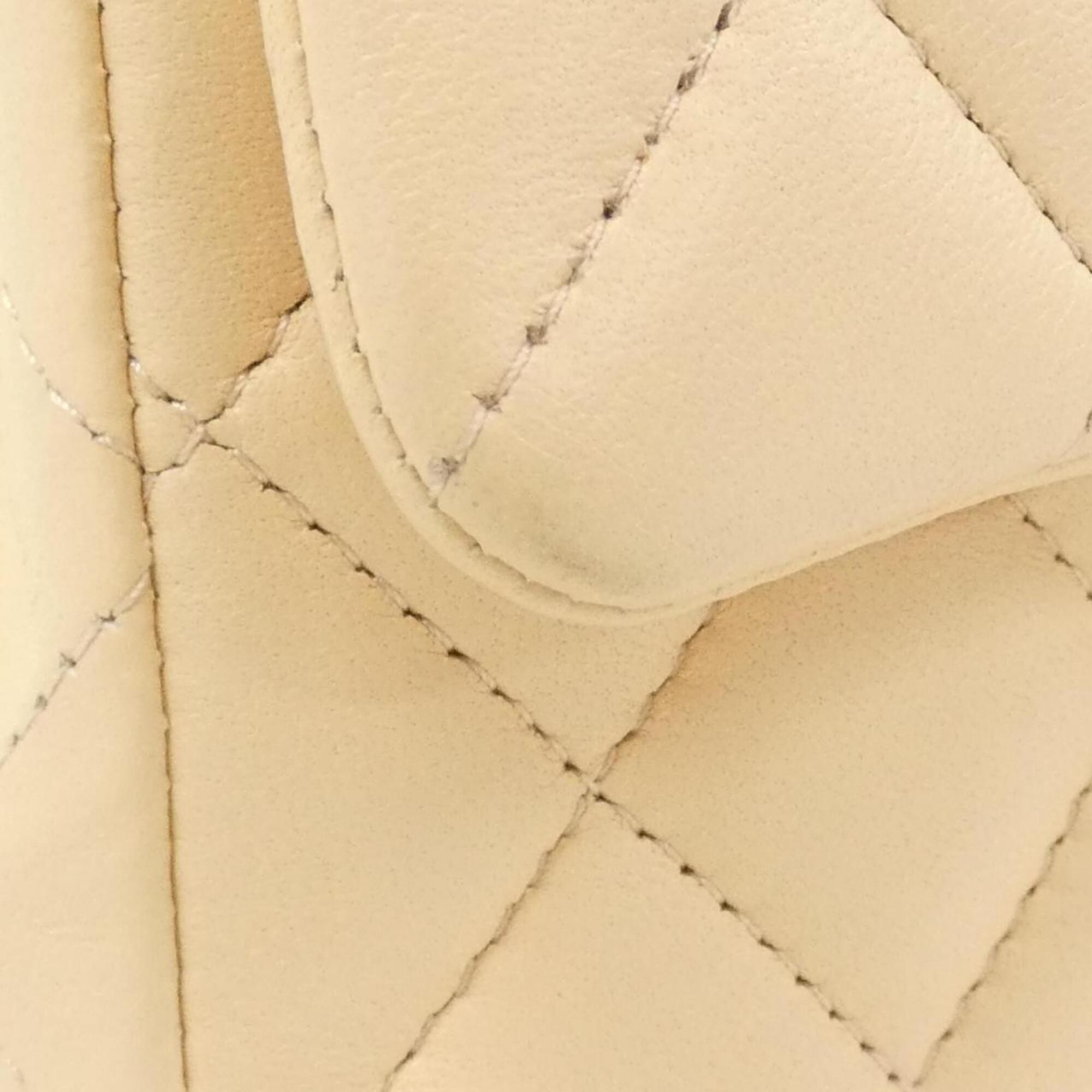 Leather Shoulder Bag (Pre-Owned) - Chanel - Modalova