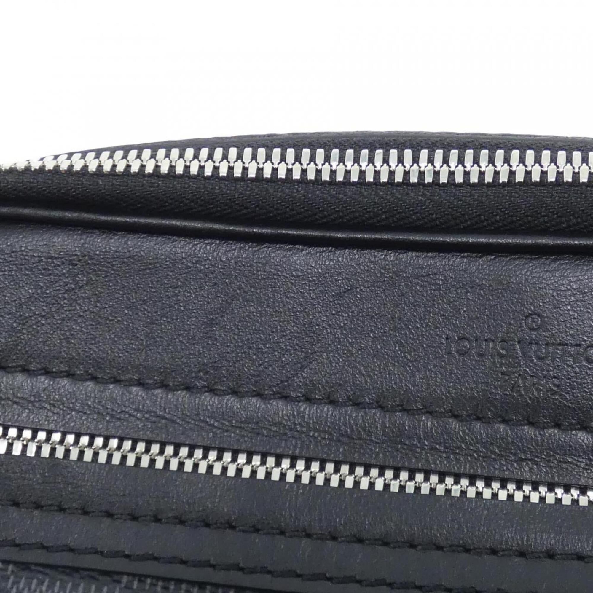 Coated Canvas Pouch Shoulder Bag (Pre-Owned) - Louis Vuitton - Modalova