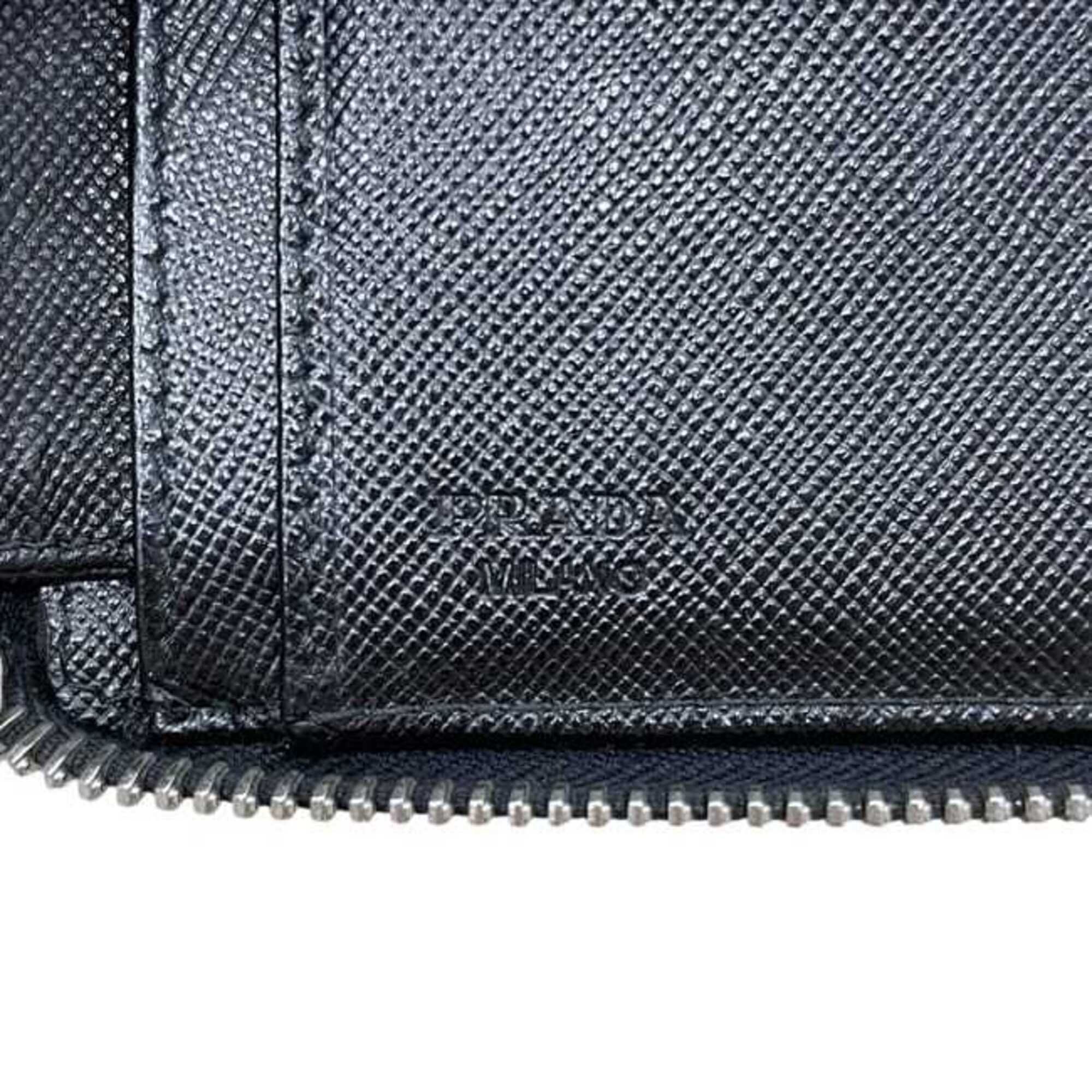 Saffiano Triangle Long Wallet (Bi-Fold) (Pre-Owned) - Prada - Modalova