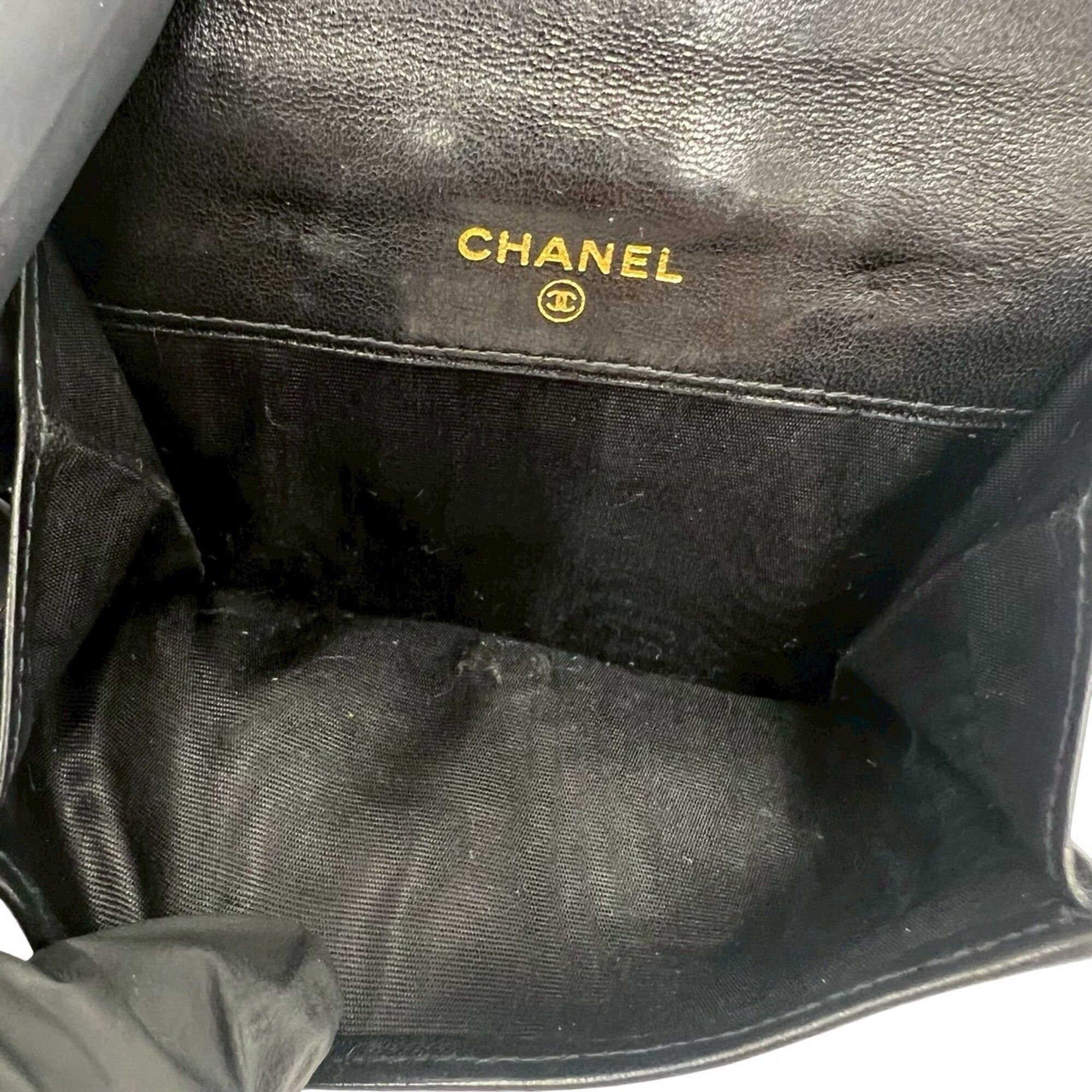 Leather Wallet (Bi-Fold) (Pre-Owned) - Chanel - Modalova