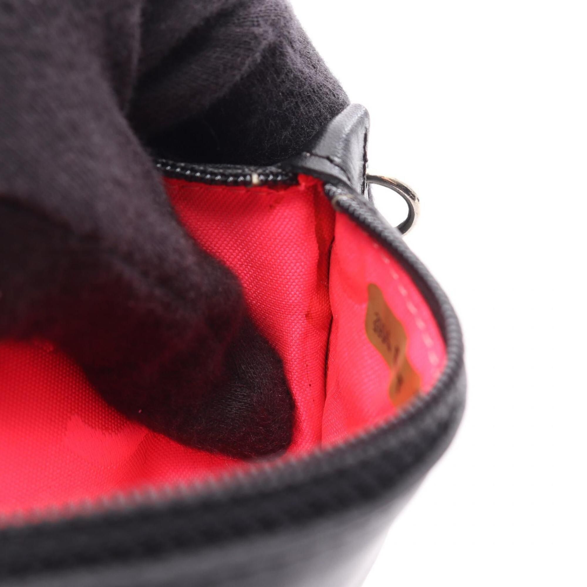 Leather Pouch (Pre-Owned) - Chanel - Modalova