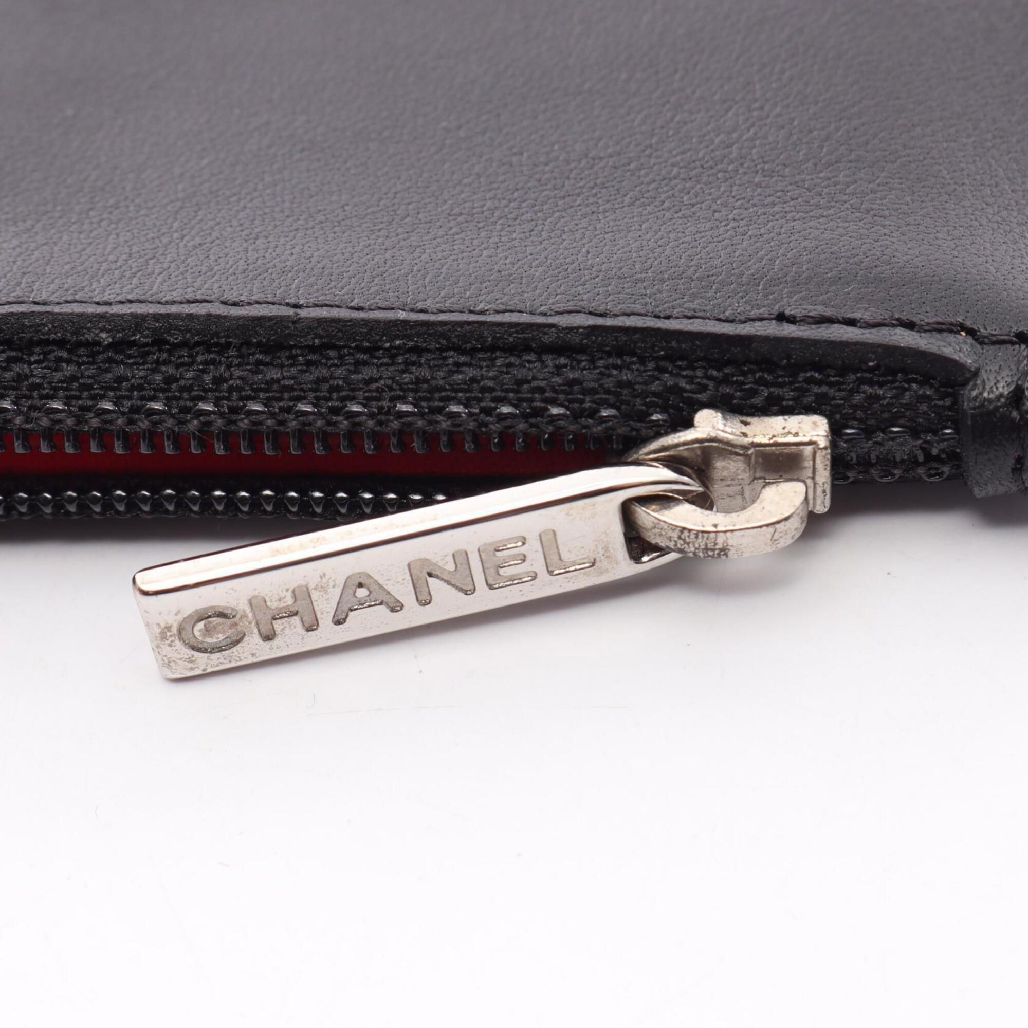 Leather Pouch (Pre-Owned) - Chanel - Modalova
