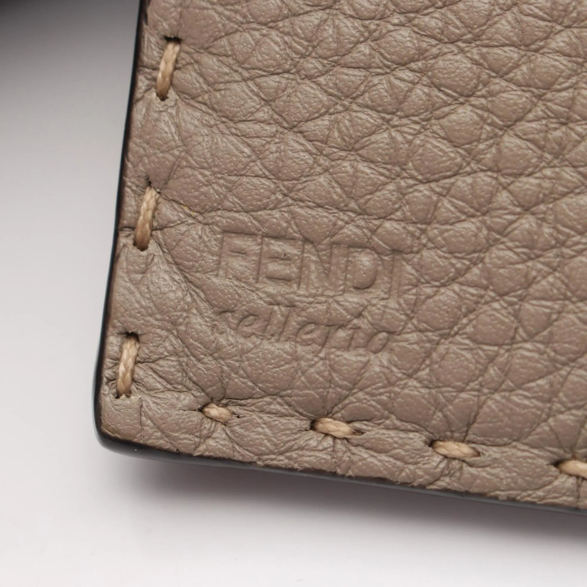Leather Long Wallet (Bi-Fold) (Pre-Owned) - Fendi - Modalova