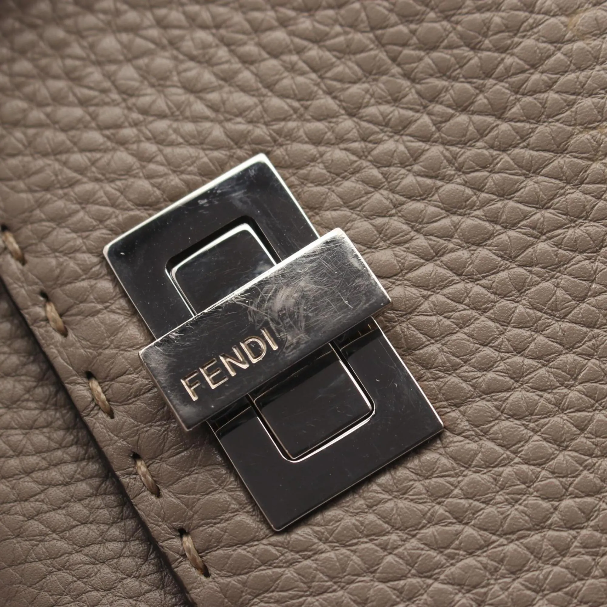 Leather Long Wallet (Bi-Fold) (Pre-Owned) - Fendi - Modalova
