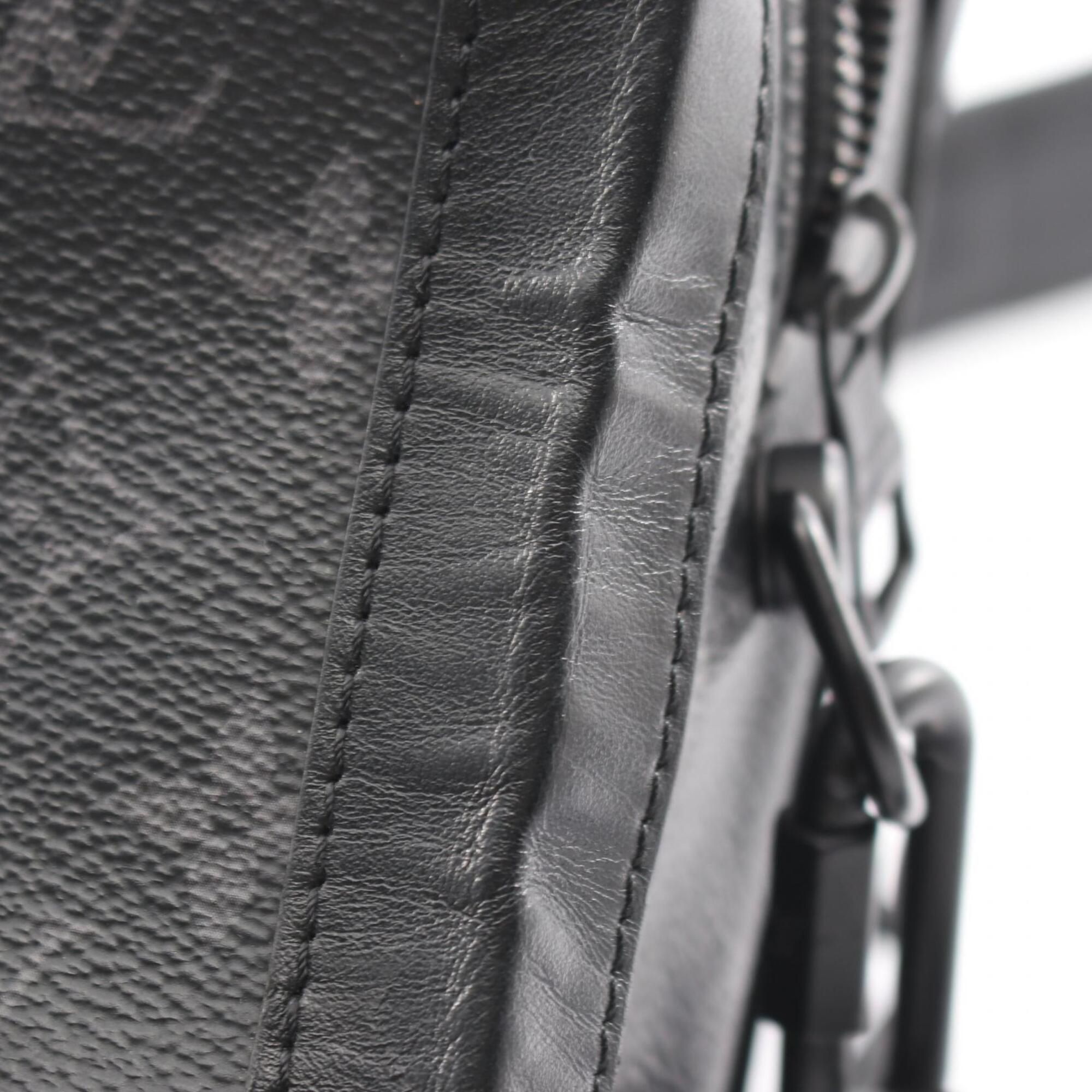 Coated Canvas Leather Handbag Shoulder Bag (Pre-Owned) - Louis Vuitton - Modalova