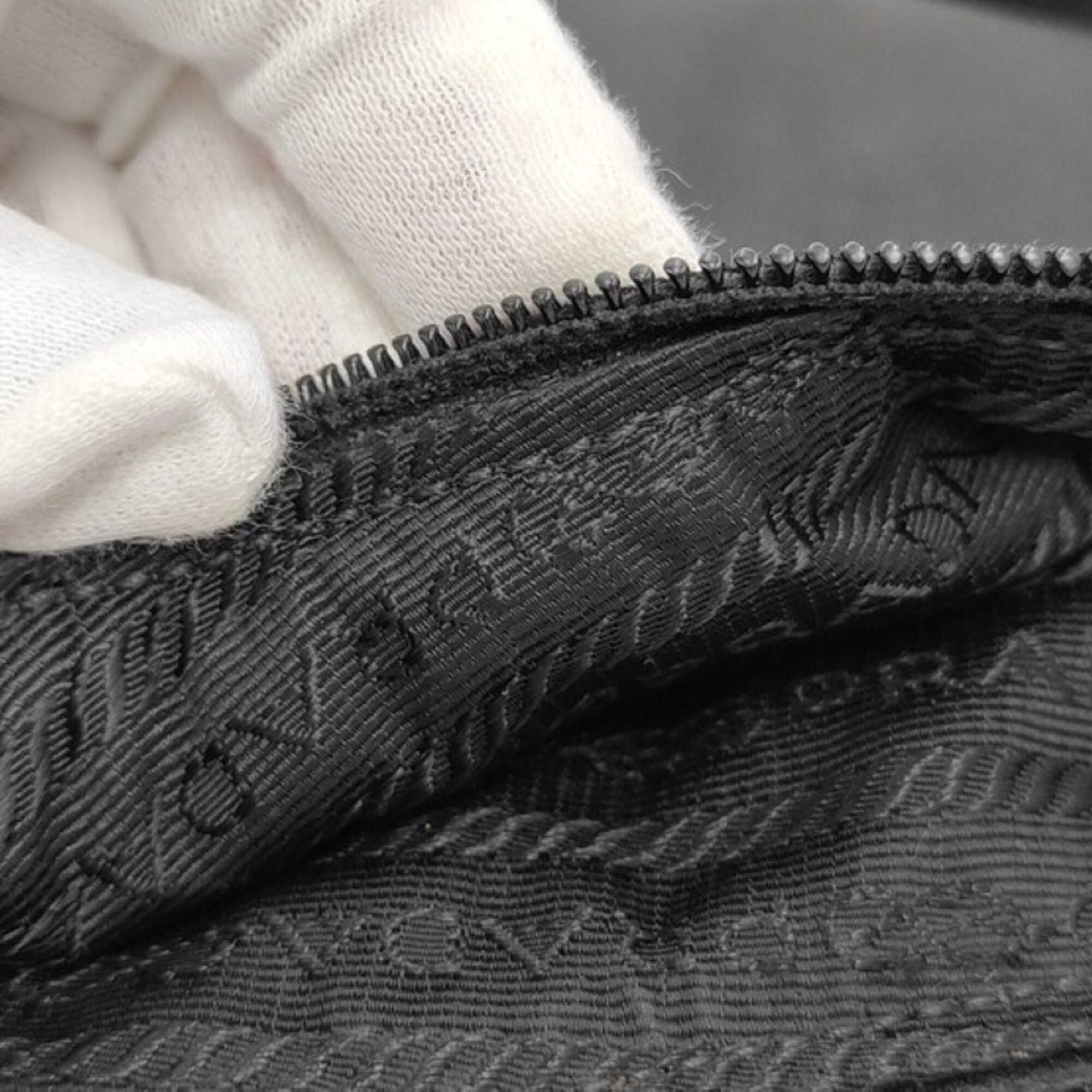 Nylon Shoulder Bag (Pre-Owned) - Prada - Modalova