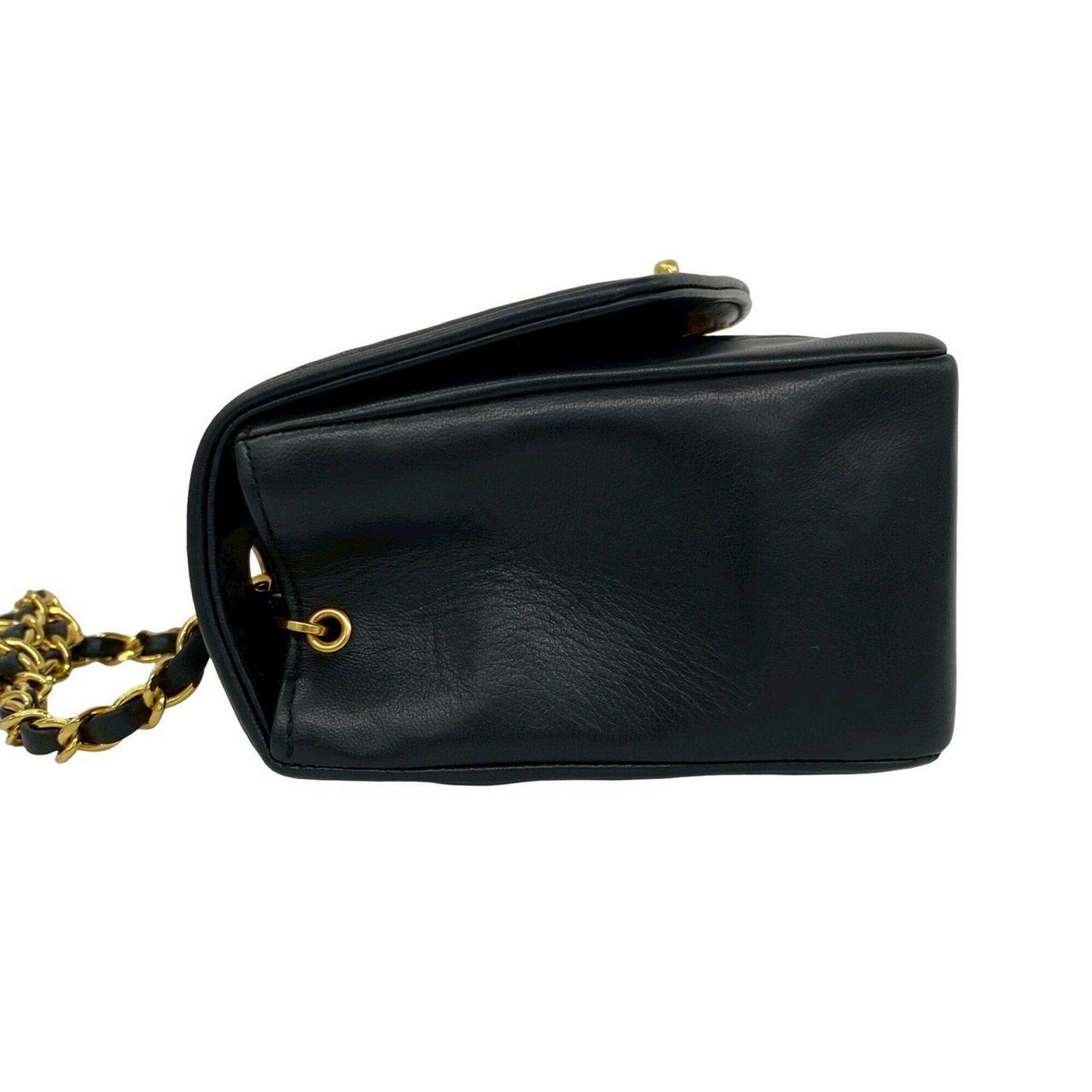 Leather Shoulder Bag (Pre-Owned) - Chanel - Modalova
