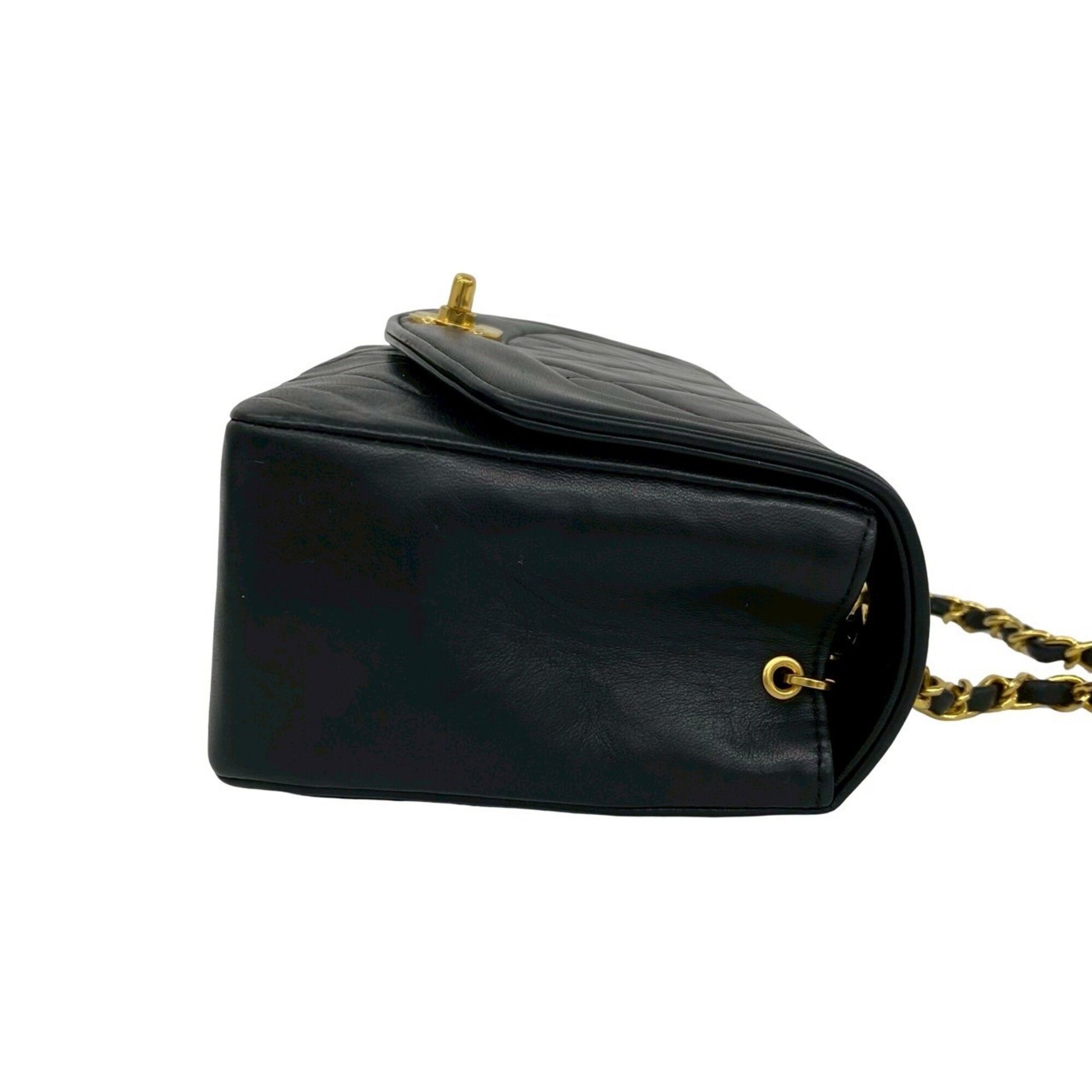 Leather Shoulder Bag (Pre-Owned) - Chanel - Modalova