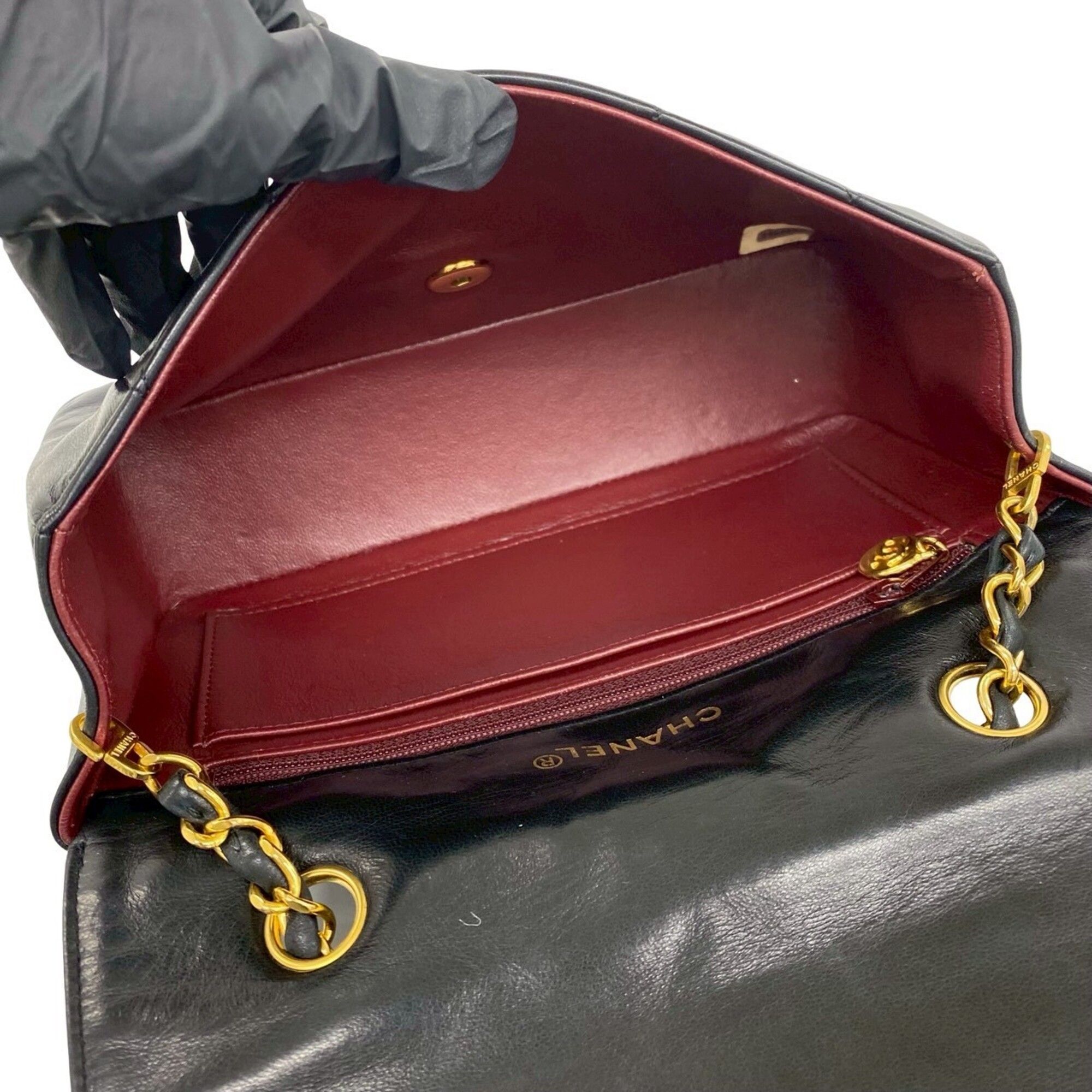 Leather Shoulder Bag (Pre-Owned) - Chanel - Modalova