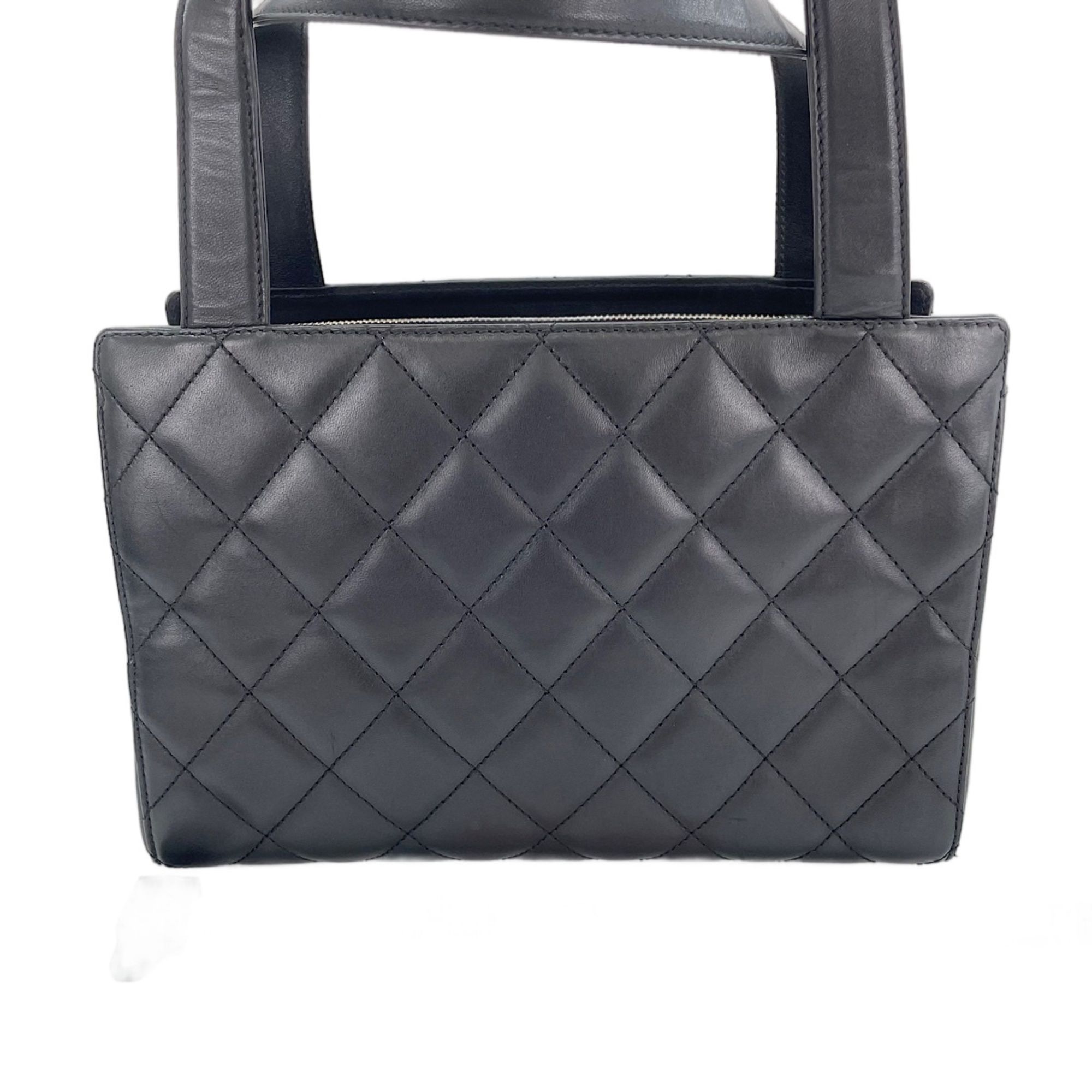 Chanel Black Handbag (Pre-Owned) - Chanel - Modalova