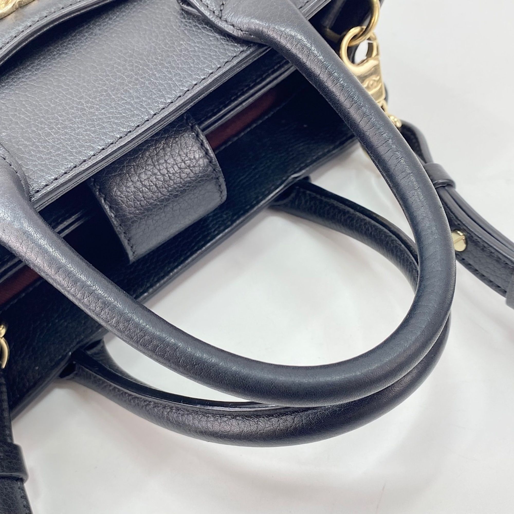 Chanel Black Handbag (Pre-Owned) - Chanel - Modalova