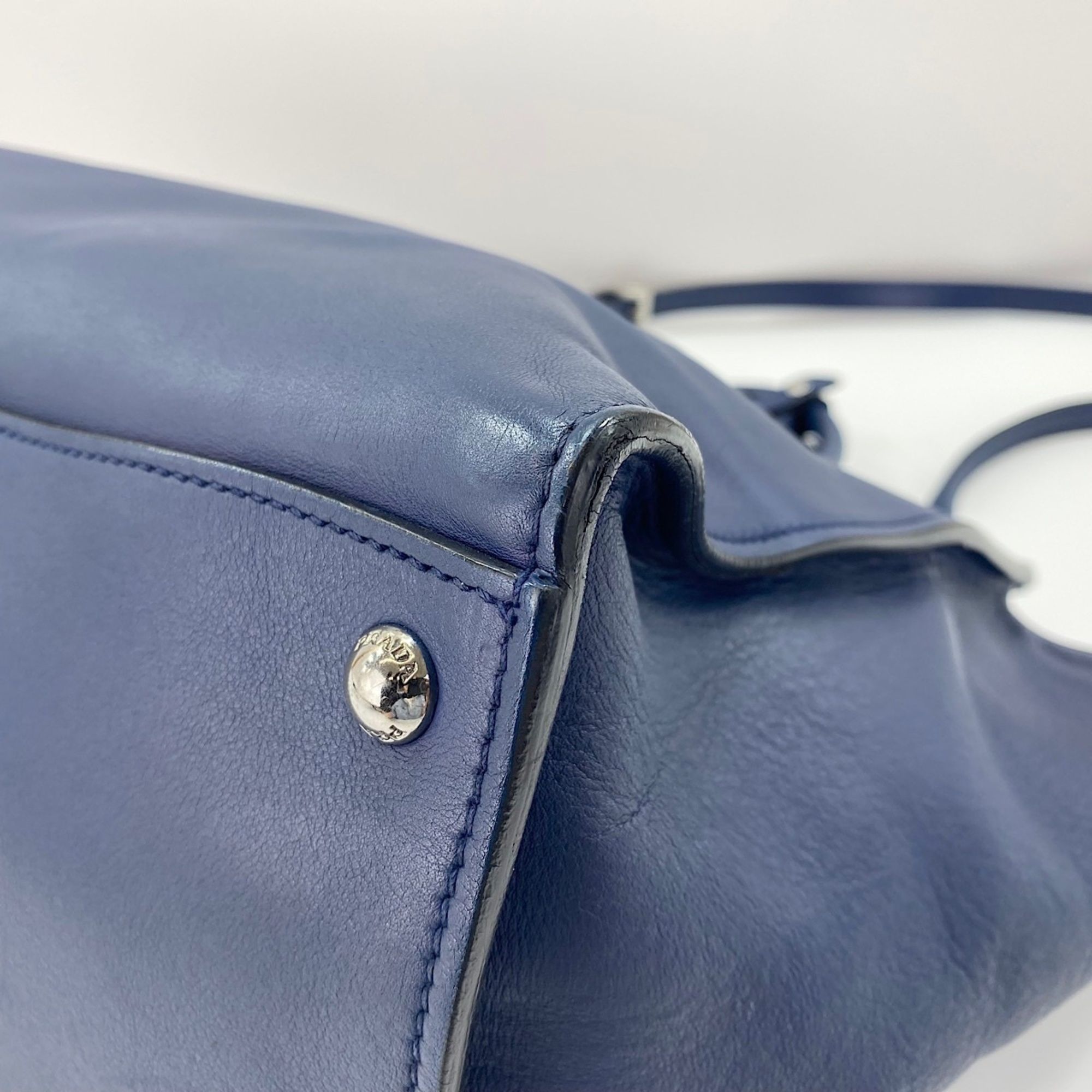 Prada Blue Handbag (Pre-Owned) - Prada - Modalova