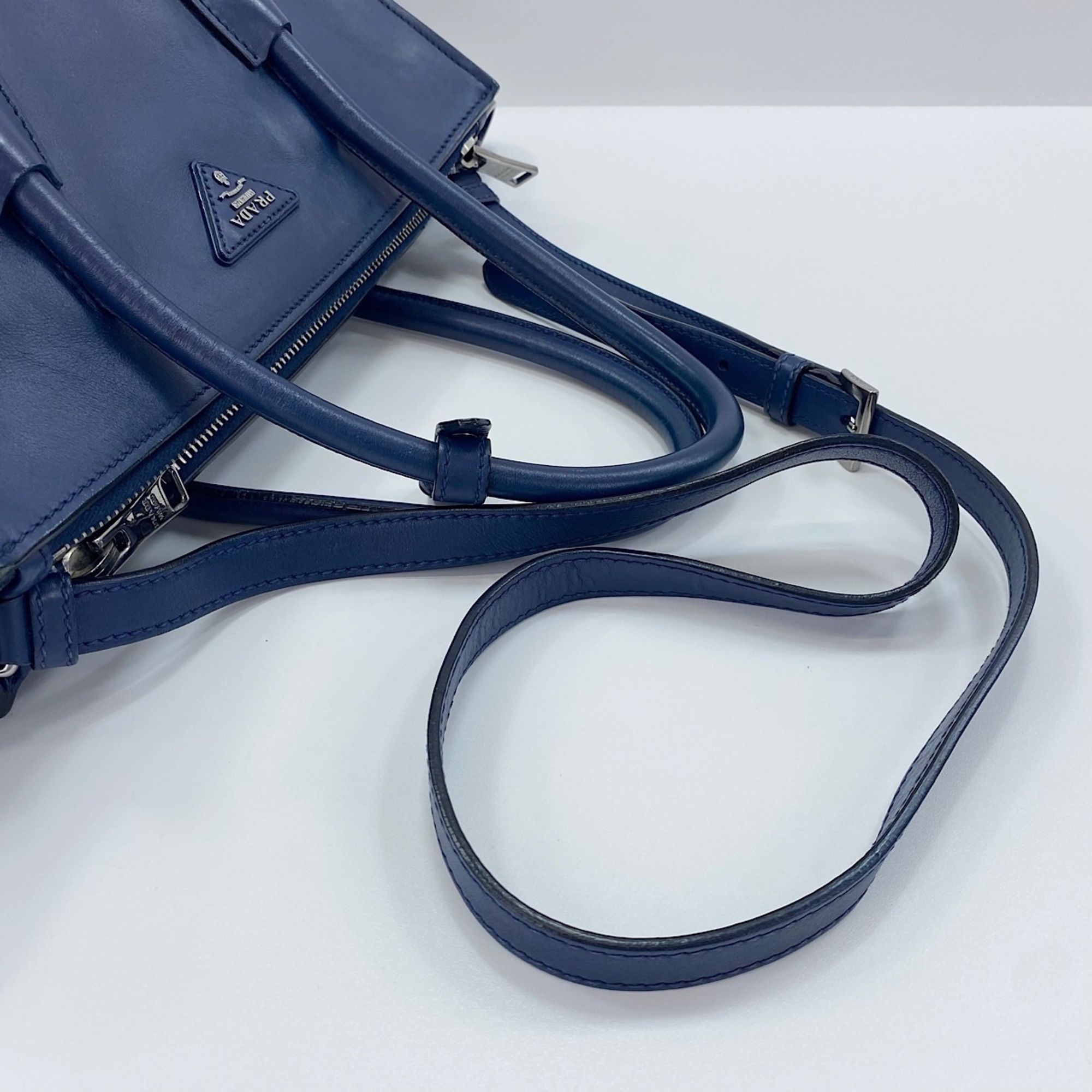 Prada Blue Handbag (Pre-Owned) - Prada - Modalova