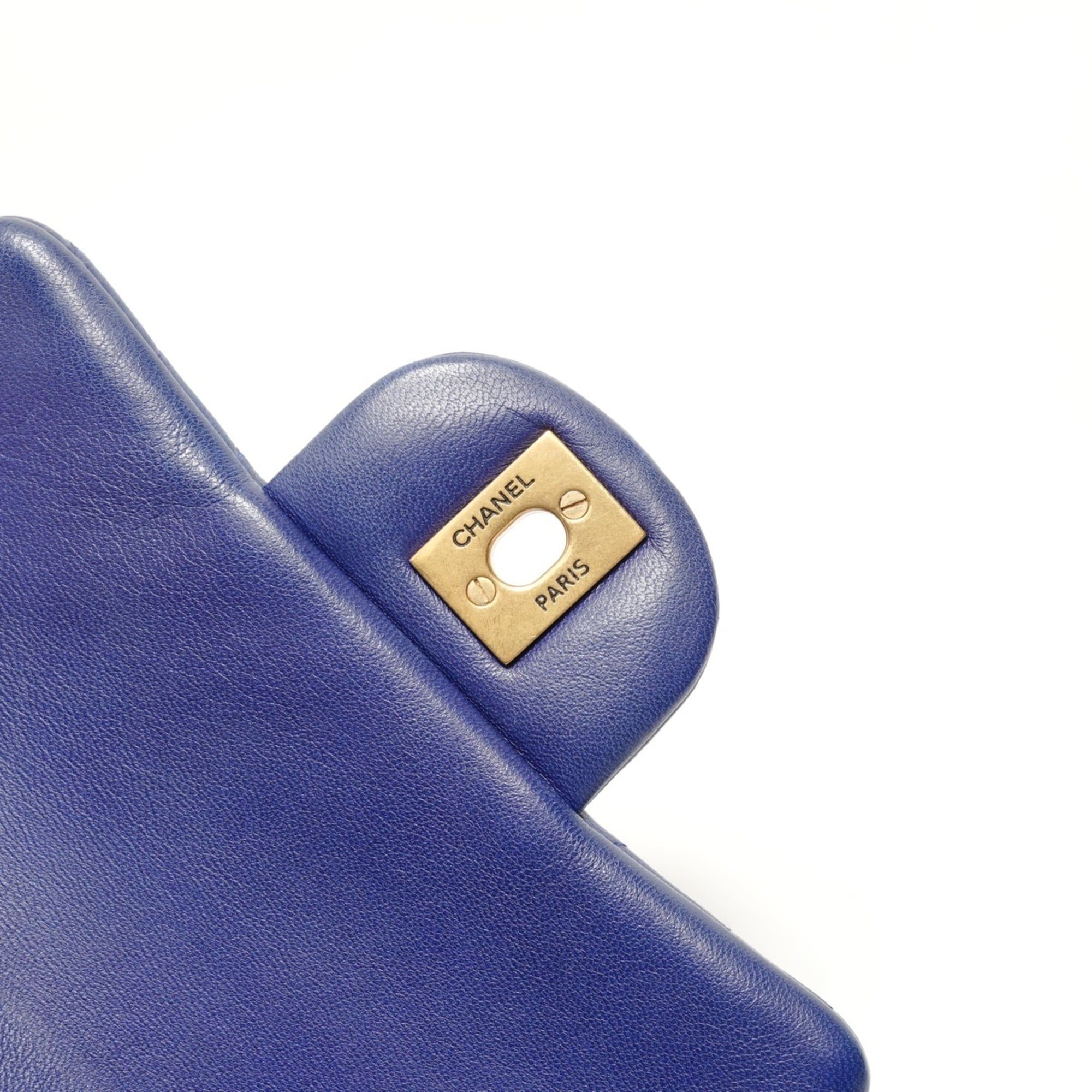 Leather Shoulder Bag (Pre-Owned) - Chanel - Modalova