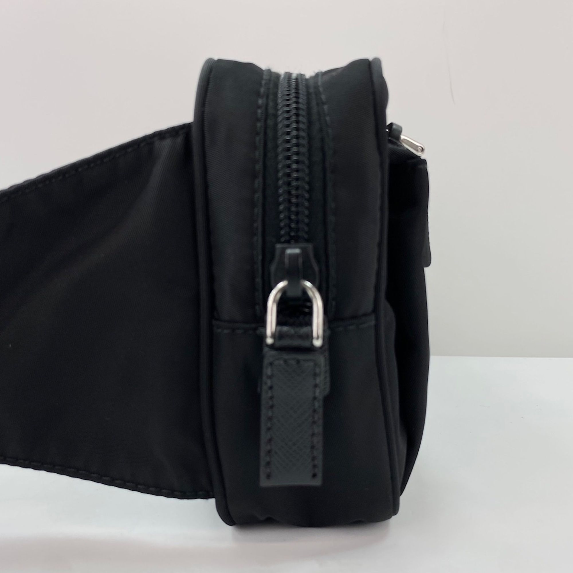 Prada Black Fanny Pack (Pre-Owned) - Prada - Modalova