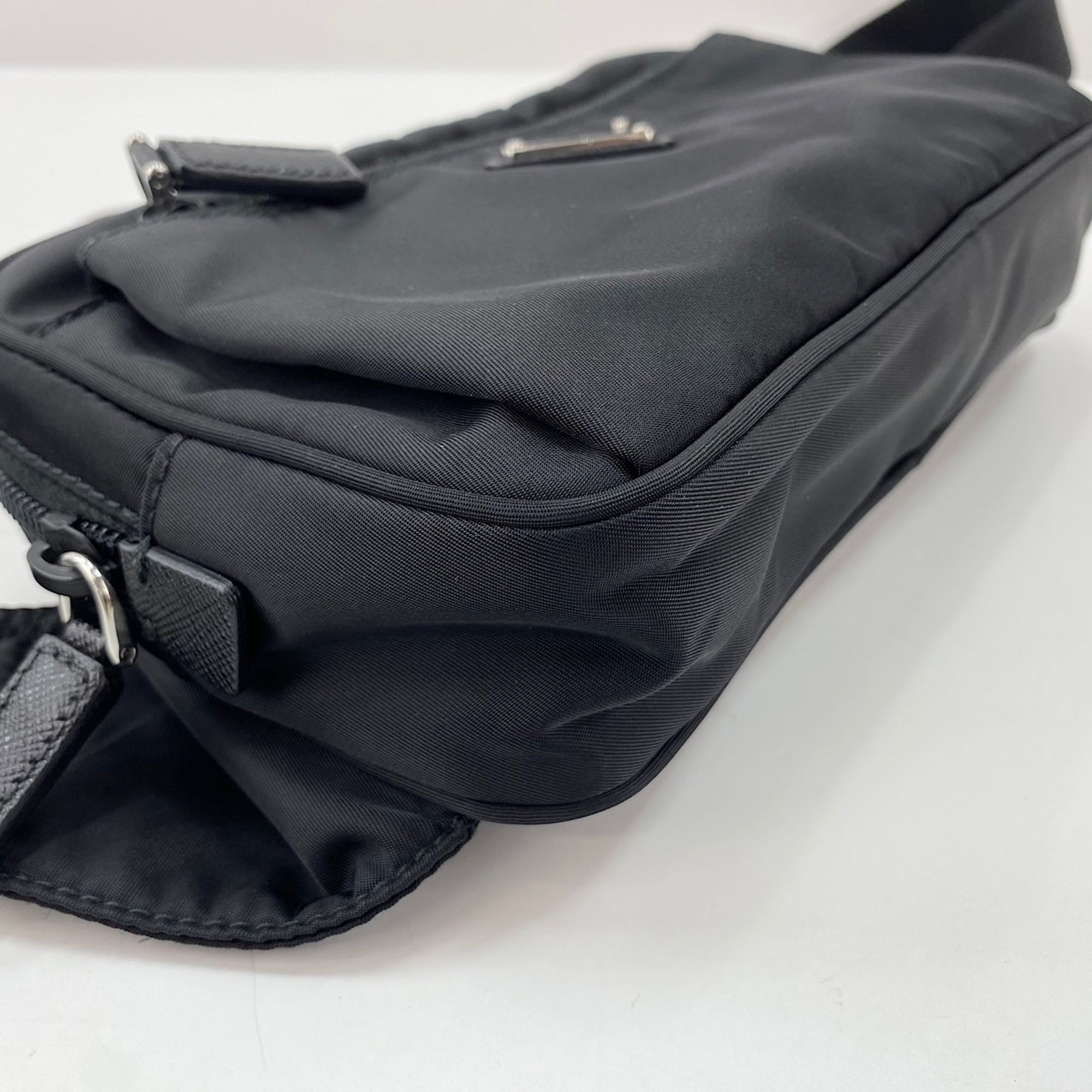 Prada Black Fanny Pack (Pre-Owned) - Prada - Modalova