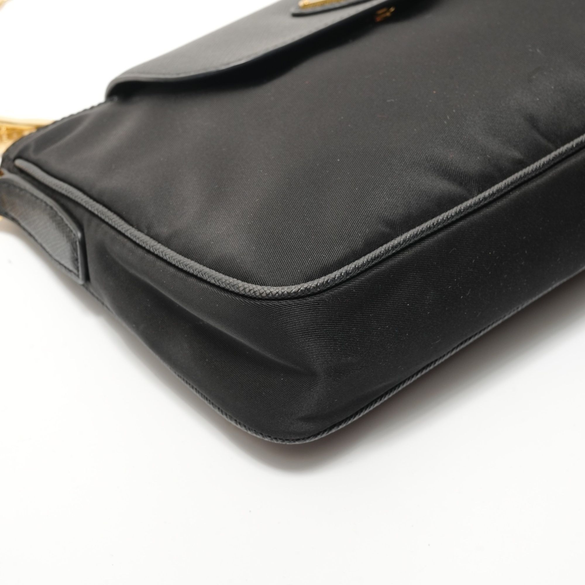 Nylon Shoulder Bag (Pre-Owned) - Prada - Modalova