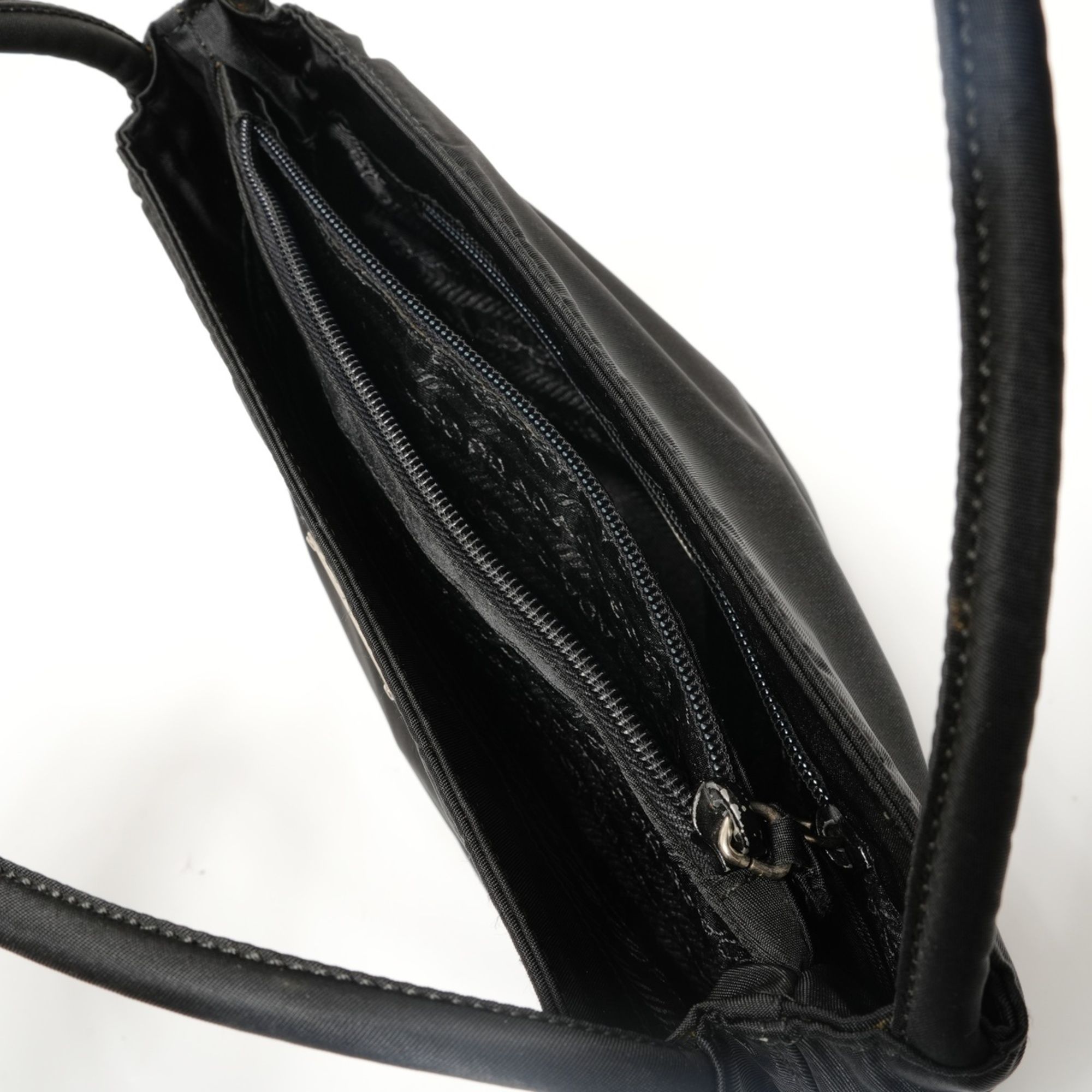 Nylon Handbag (Pre-Owned) - Prada - Modalova