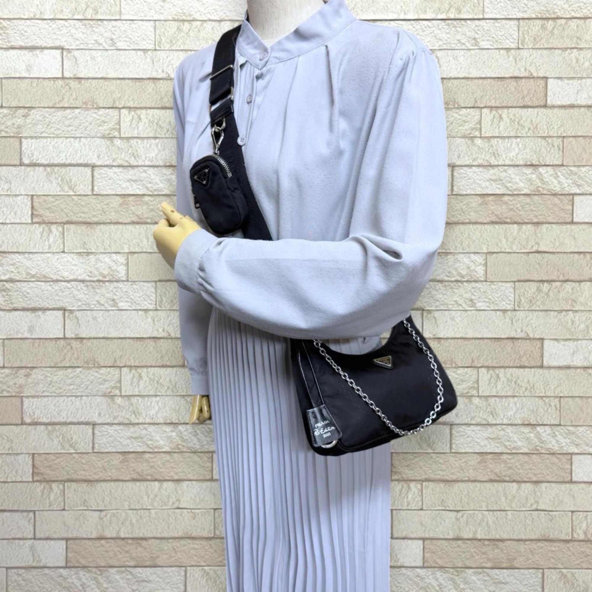 Nylon Shoulder Bag (Pre-Owned) - Prada - Modalova