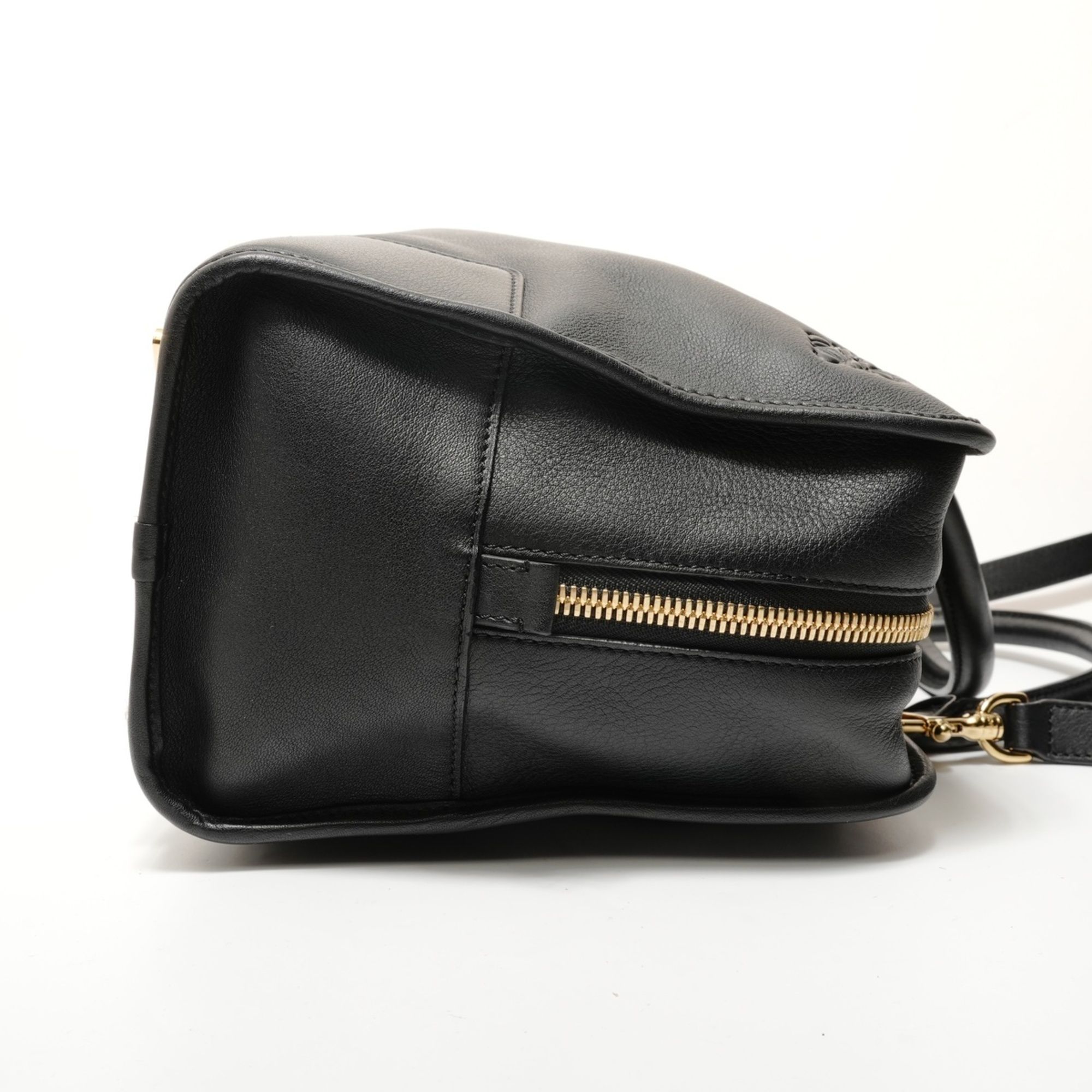 Loewe Black Handbag (Pre-Owned) - Loewe - Modalova