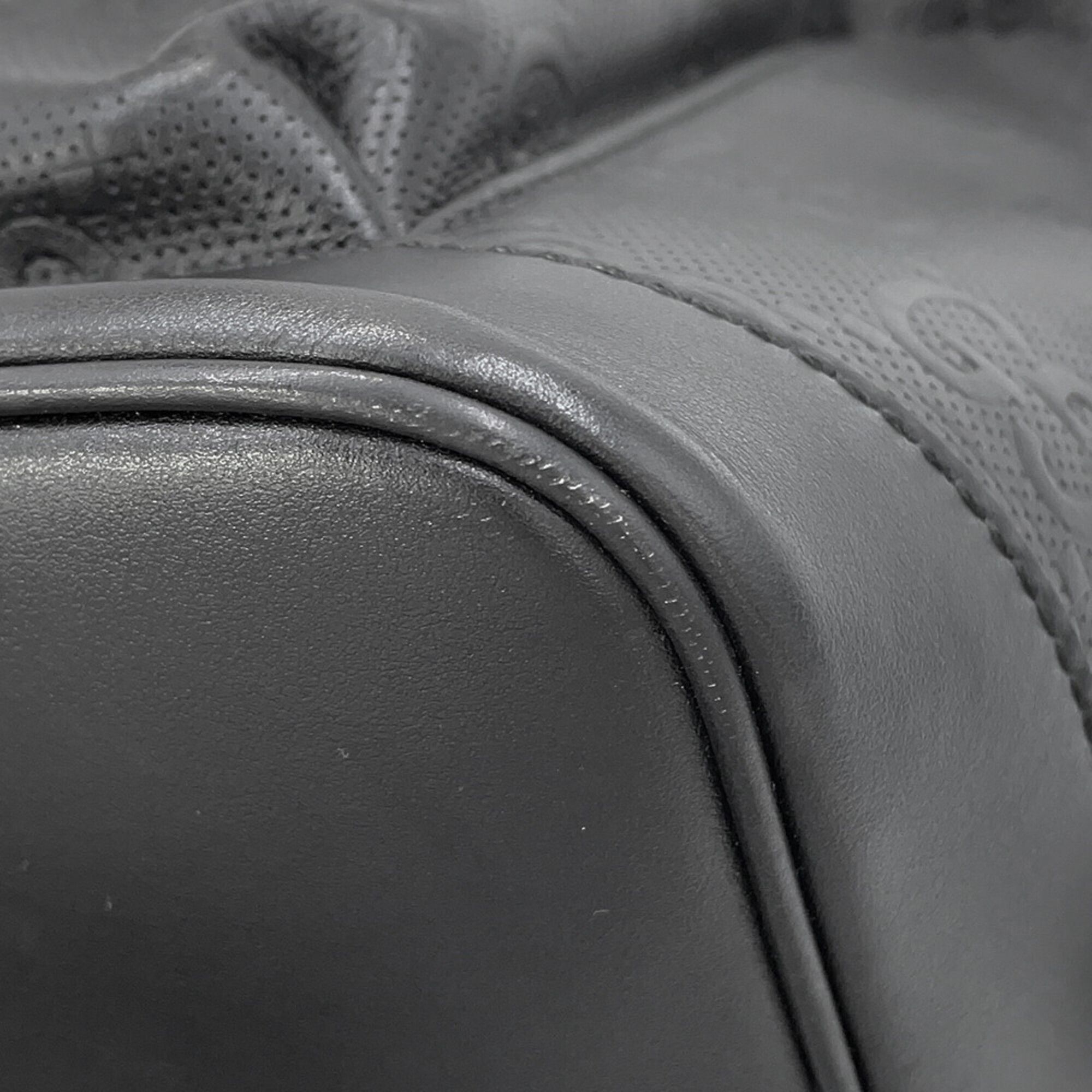 Embossed Leather Backpack (Pre-Owned) - Gucci - Modalova